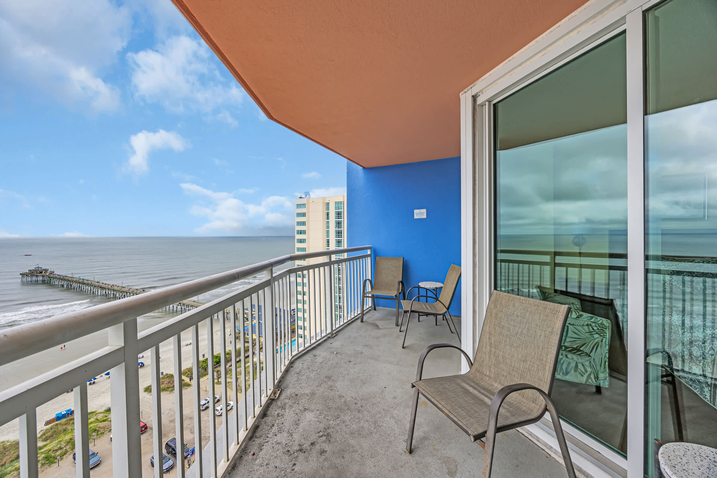 Prince Luxury Ocean View w Sky Pool Lazy River