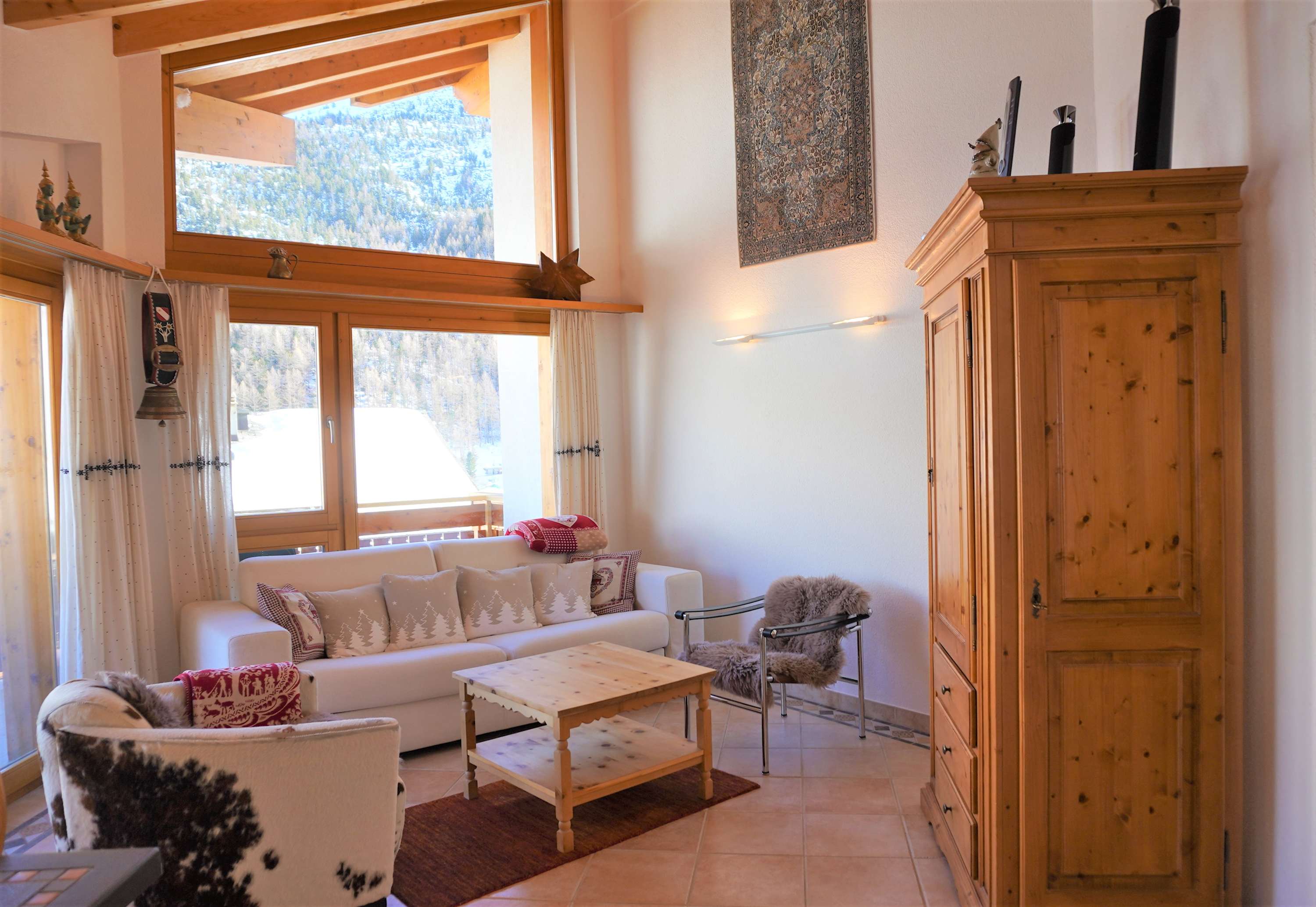 Dominic B: Duplex Penthouse Ski in/out for 5 pax — Saas-Fee, Valais — vacation rental