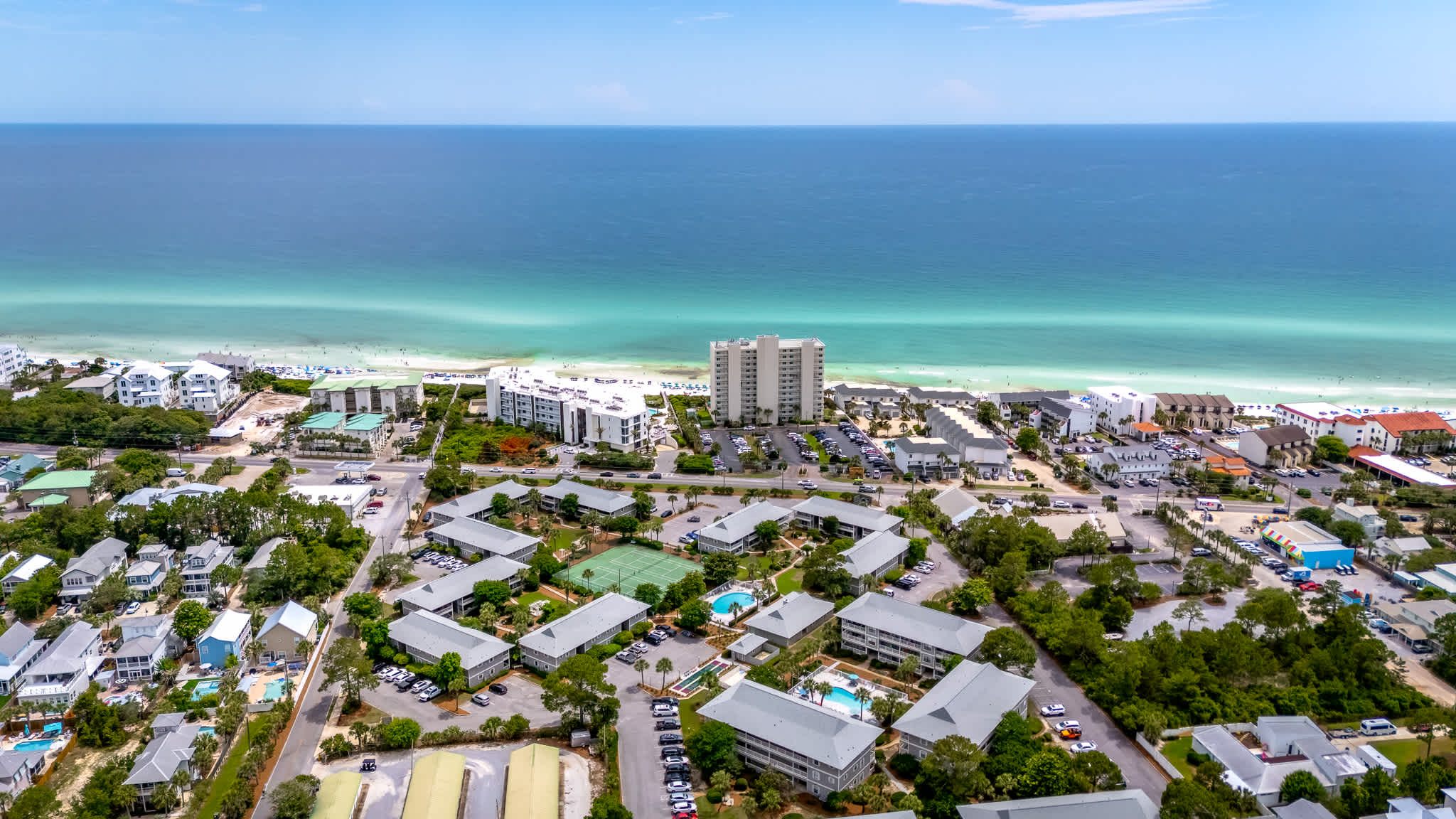30A Condo · Walk to Beach · 2 Pools + Tennis