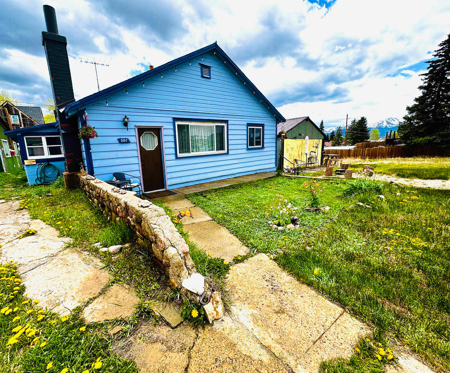 2br, bike storage, pet friendly, walk to main st — Leadville, CO — vacation rental