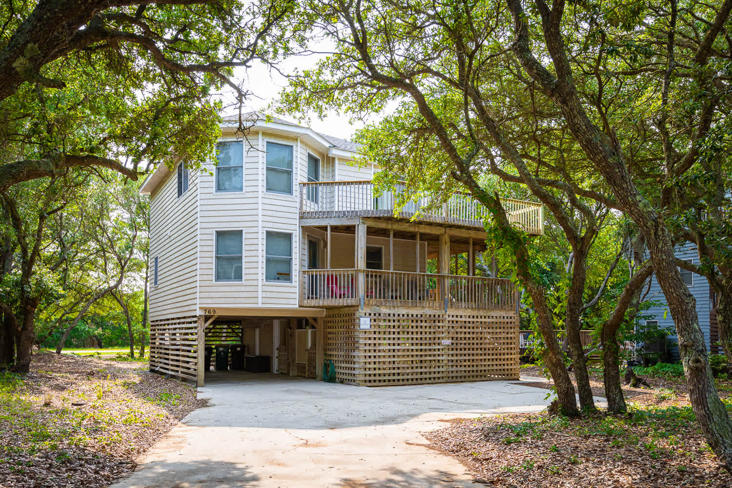 Secluded Oceanside Retreat, Short Walk to Beach! — Corolla, NC — vacation rental