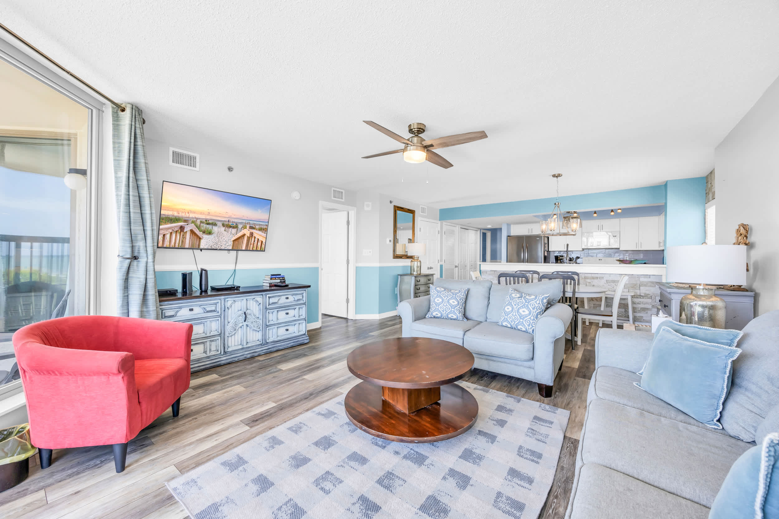 The Jewel Modern Oceanfront Style w Huge Balcony