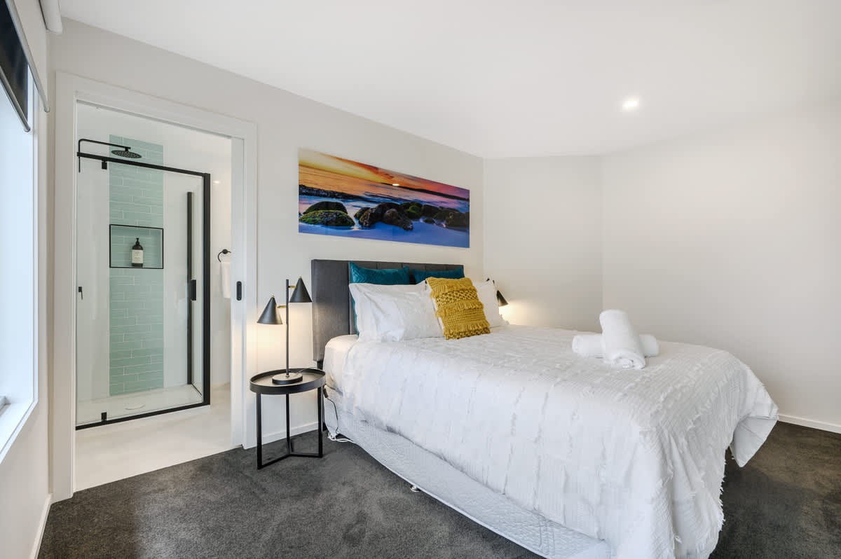 No.5 | New Villa – 10 min to CBD & Airport. — Warrane, TAS — vacation rental