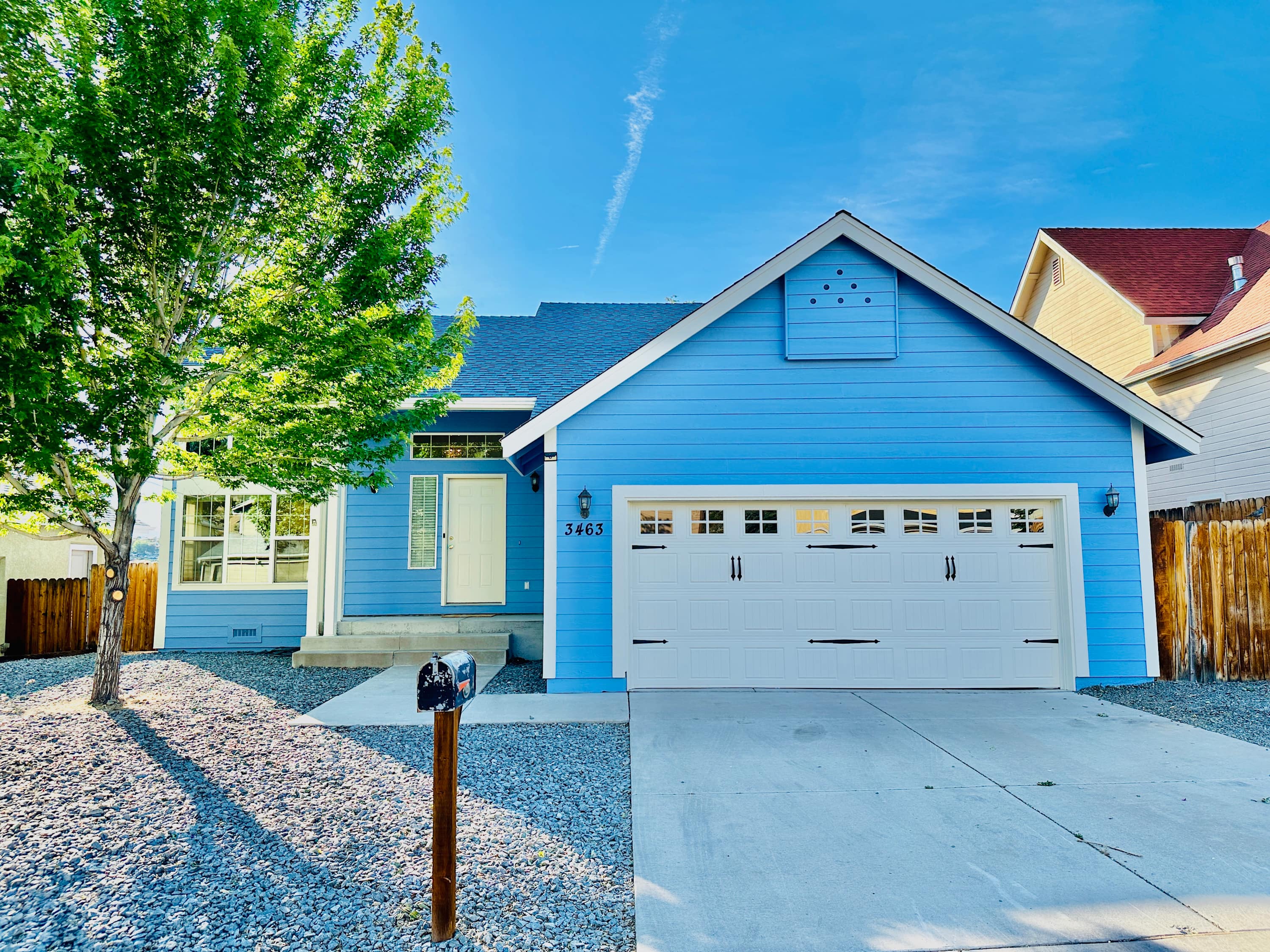 27 minutes to Tesla/Sleeps 12 — Reno, NV — vacation rental