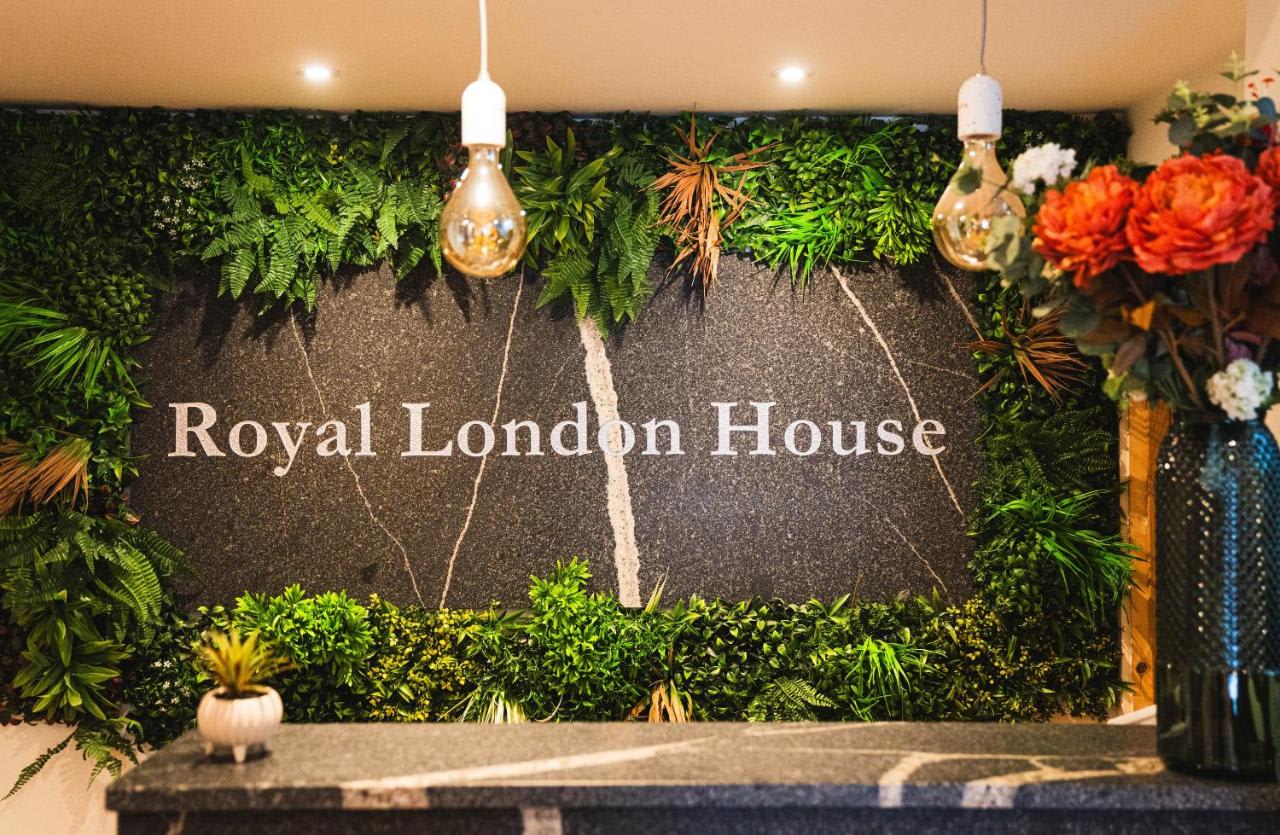 Royal Classic Accessible