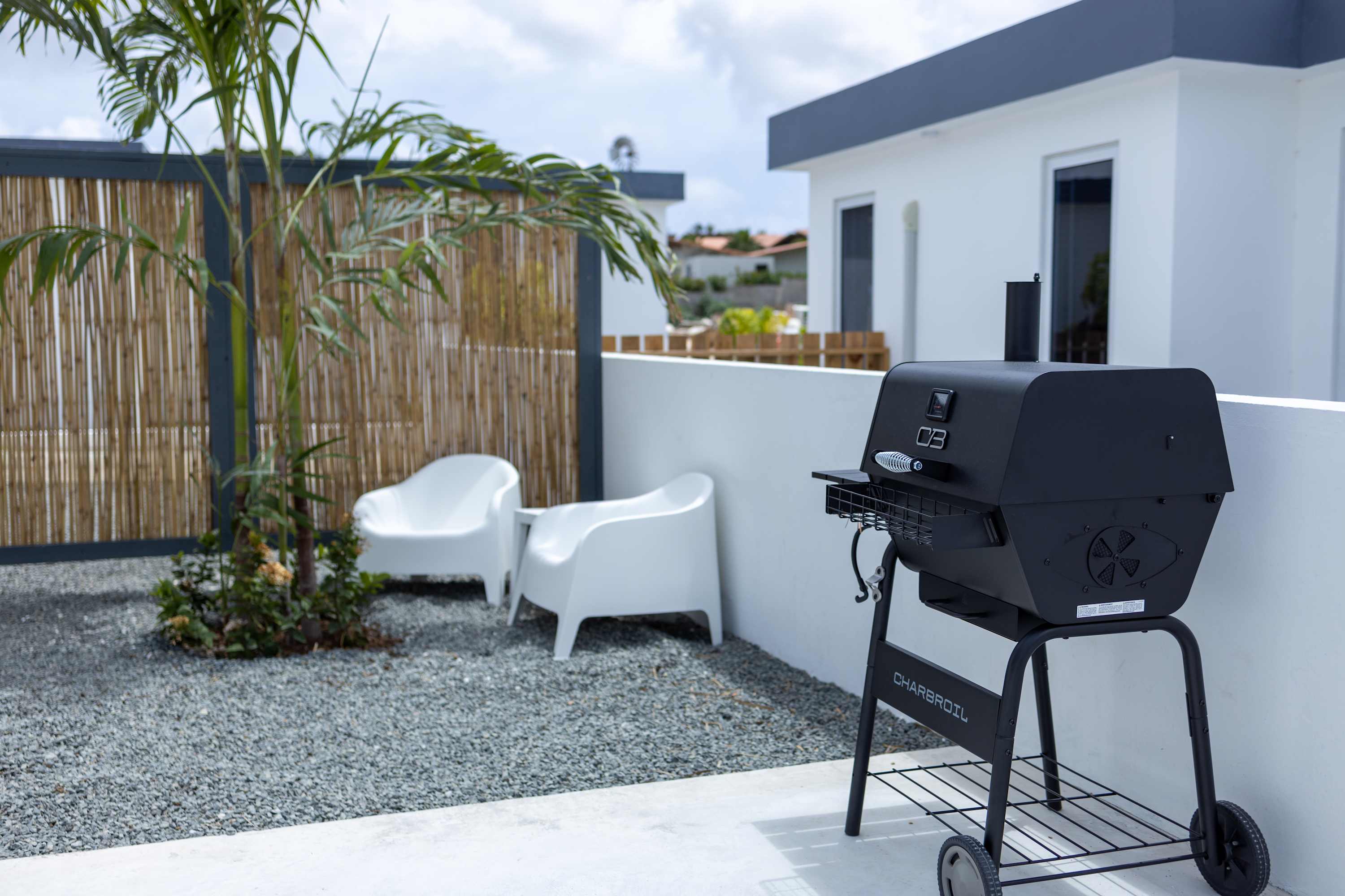 NEW | Tropical Getaway with BBQ & Pool 2