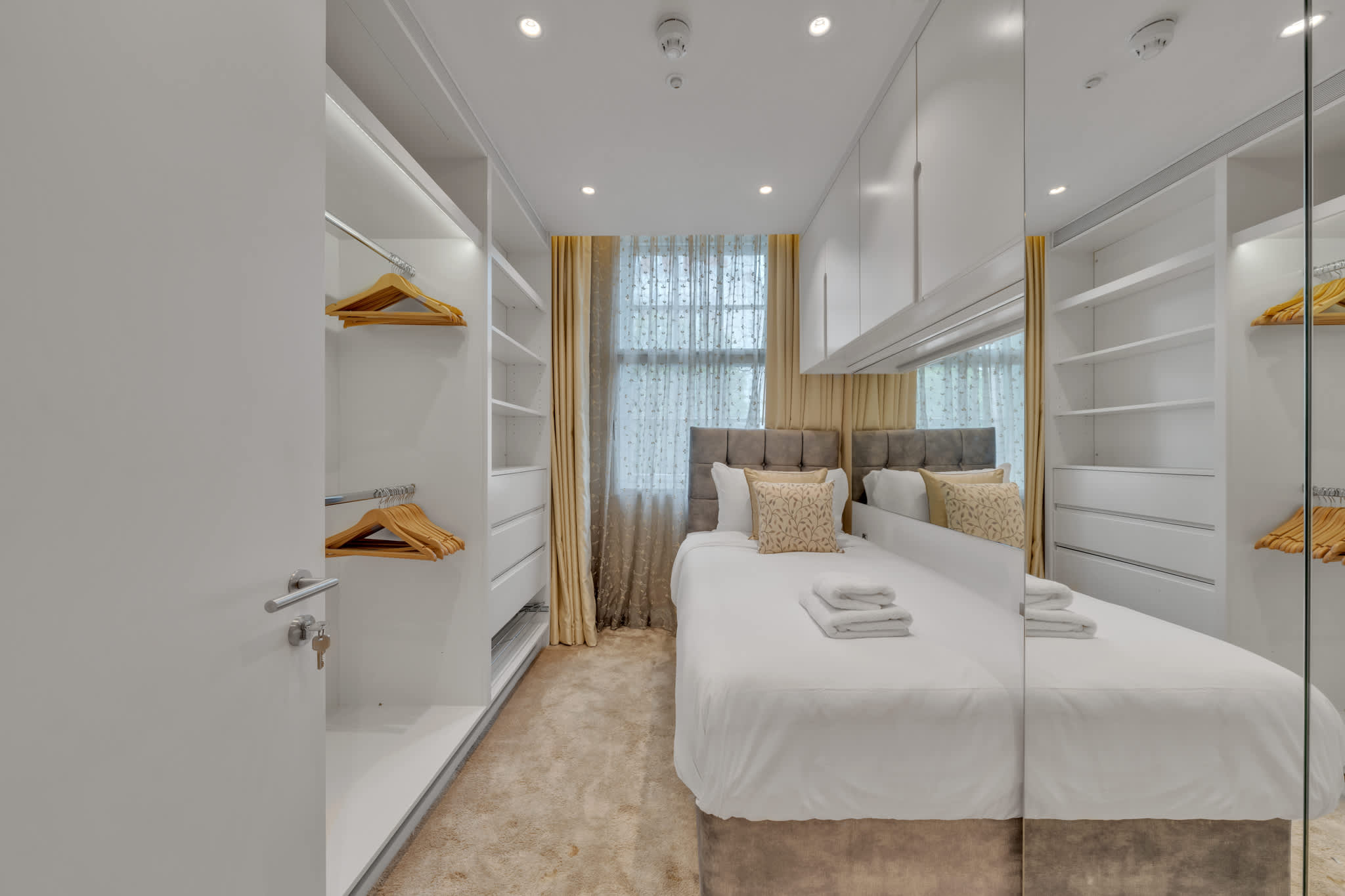 Luxury 3-Beds Apartment Baker street in Baker Street W1U 6SE - Property image 6 - VivreStays