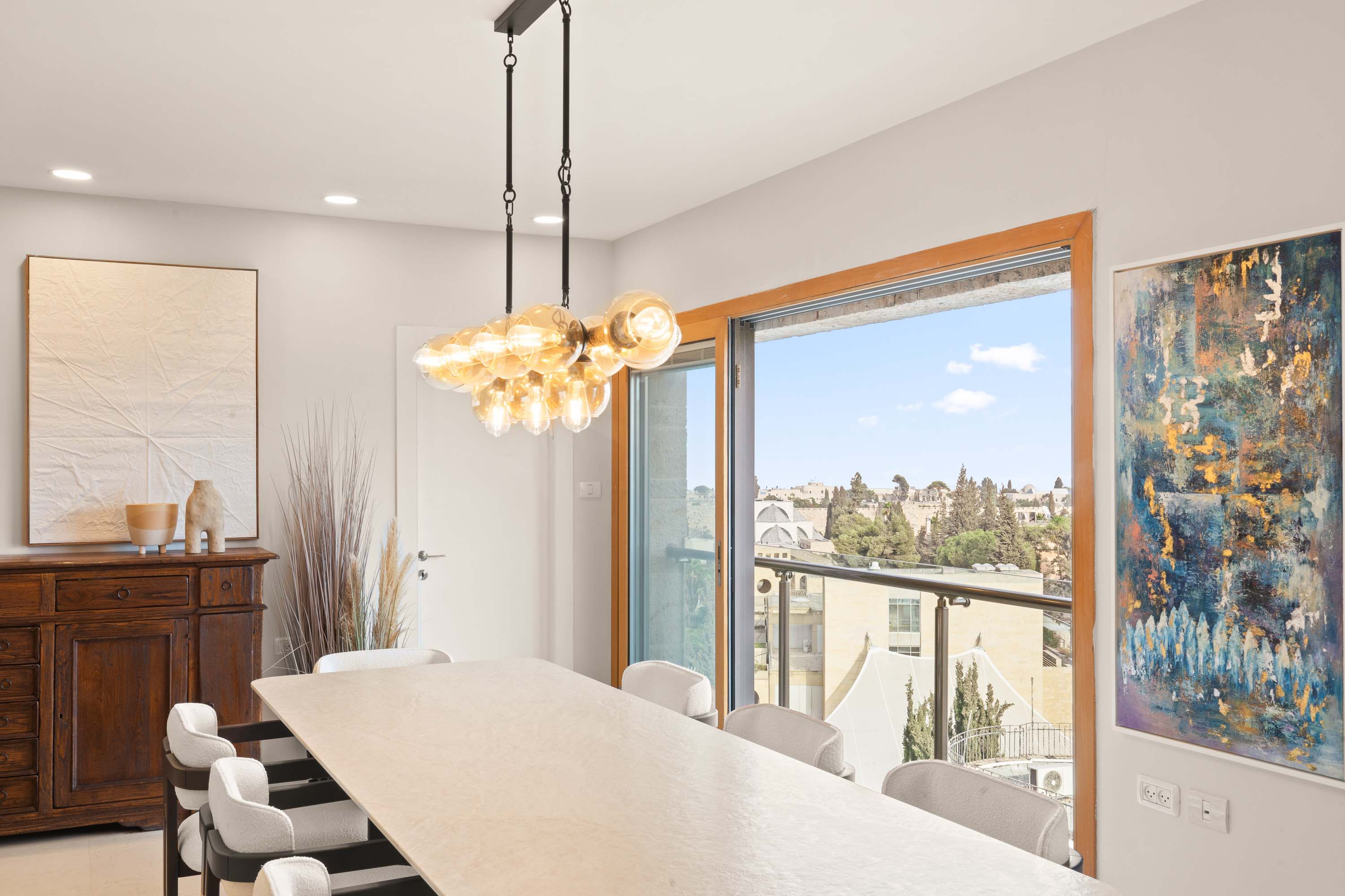 King David Residence: 6BR, Pool, Gym & Family-Friendly! photo 36