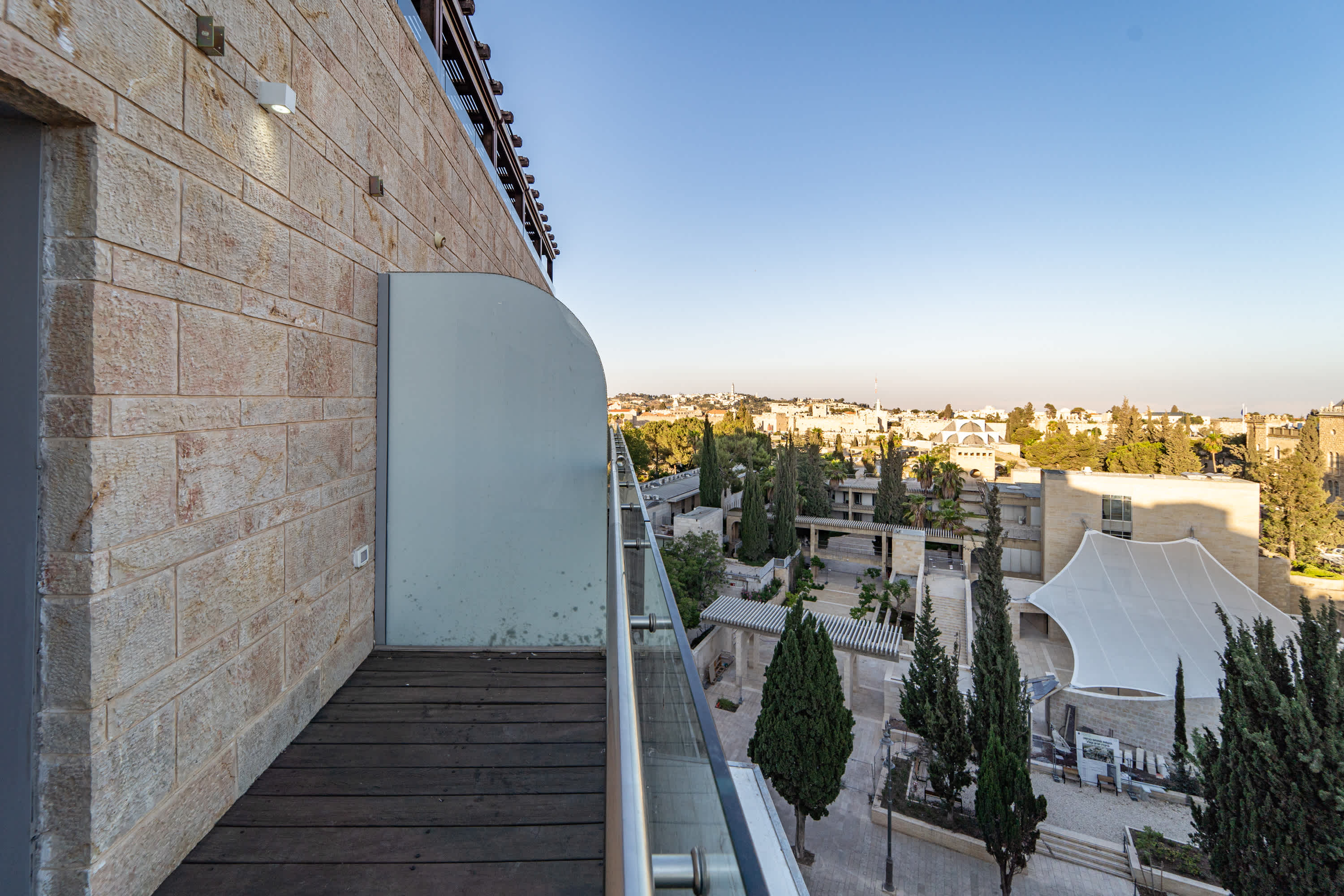 King David Residence: 6BR, Pool, Gym & Family-Friendly! photo 9
