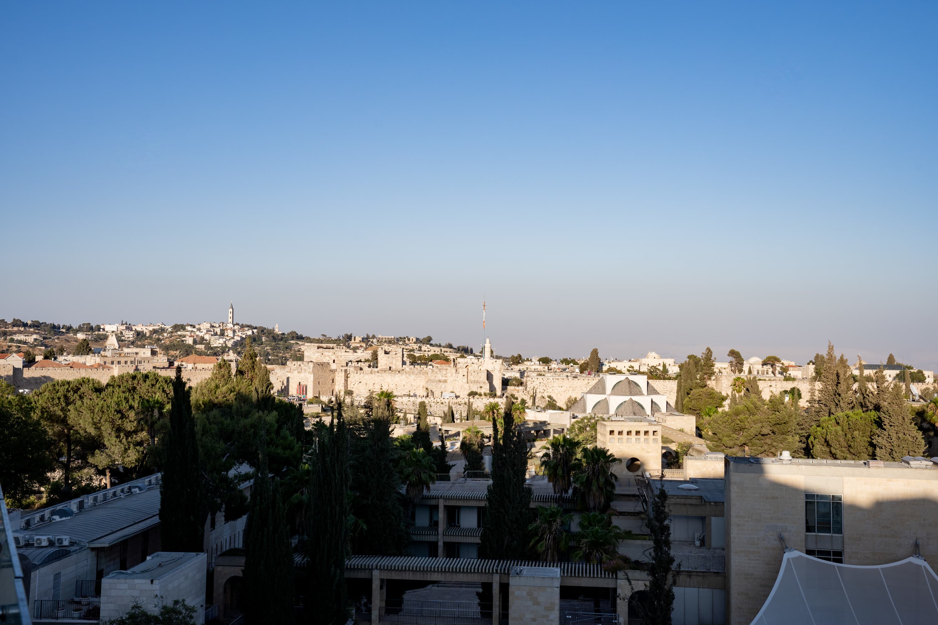 King David Residence: 6BR, Pool, Gym & Family-Friendly! photo 10