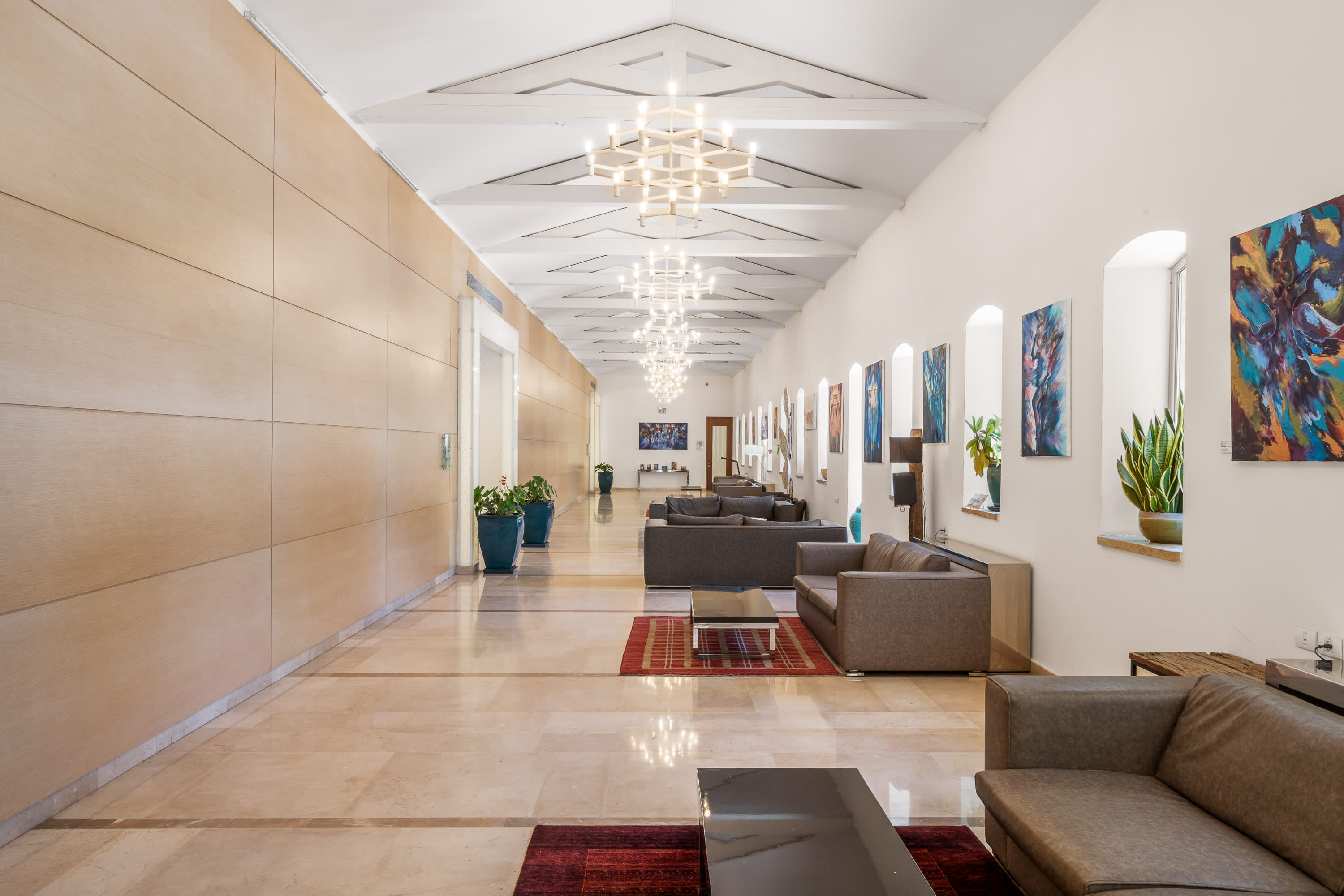 King David Residence: 6BR, Pool, Gym & Family-Friendly! photo 18