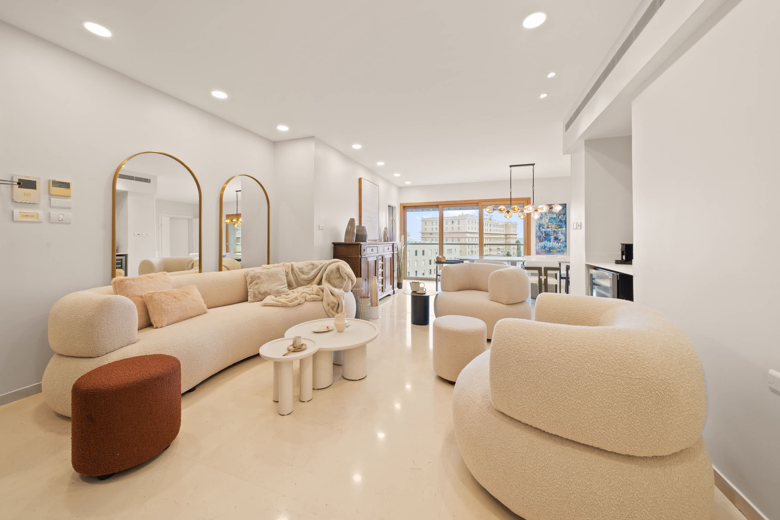 King David Residence: 6BR, Pool, Gym & Family-Friendly! photo 22