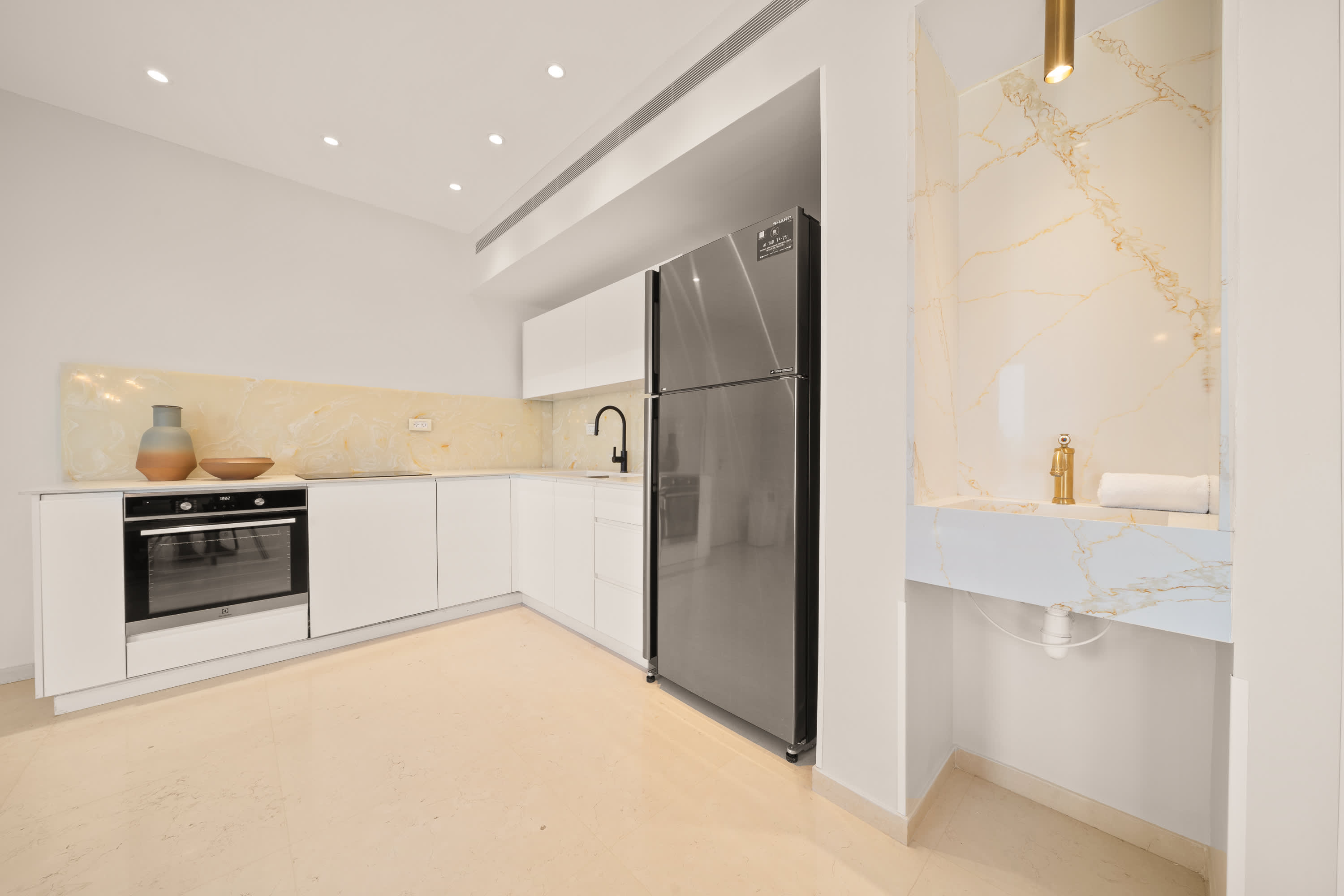King David Residence: 6BR, Pool, Gym & Family-Friendly! photo 29