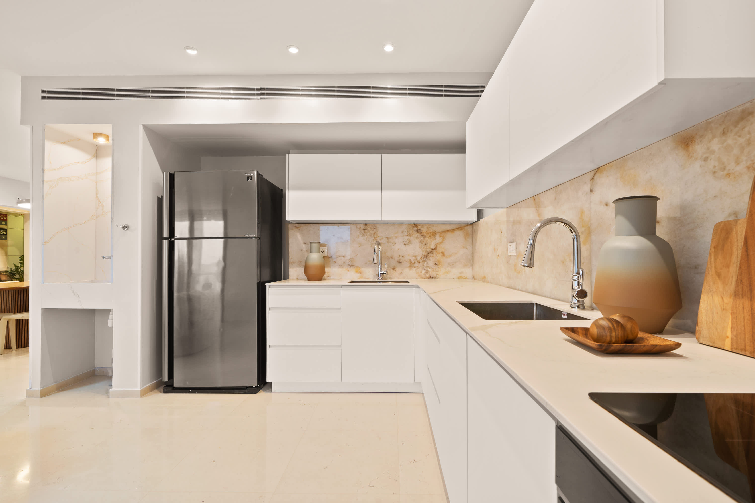 King David Residence: 6BR, Pool, Gym & Family-Friendly! photo 98