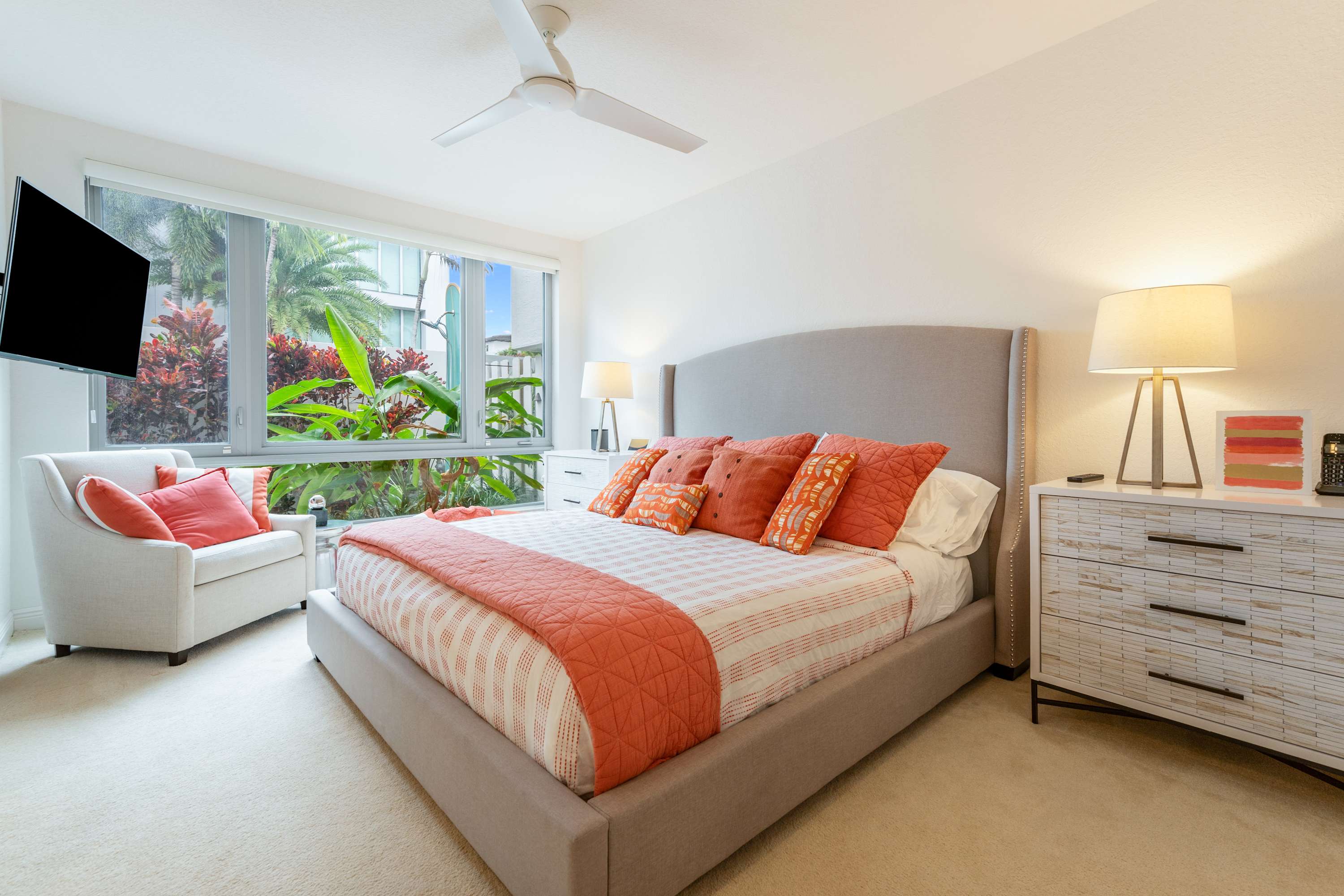 4-Bed + Den with pool in Las Olas, Ft Lauderdale - Picture 15