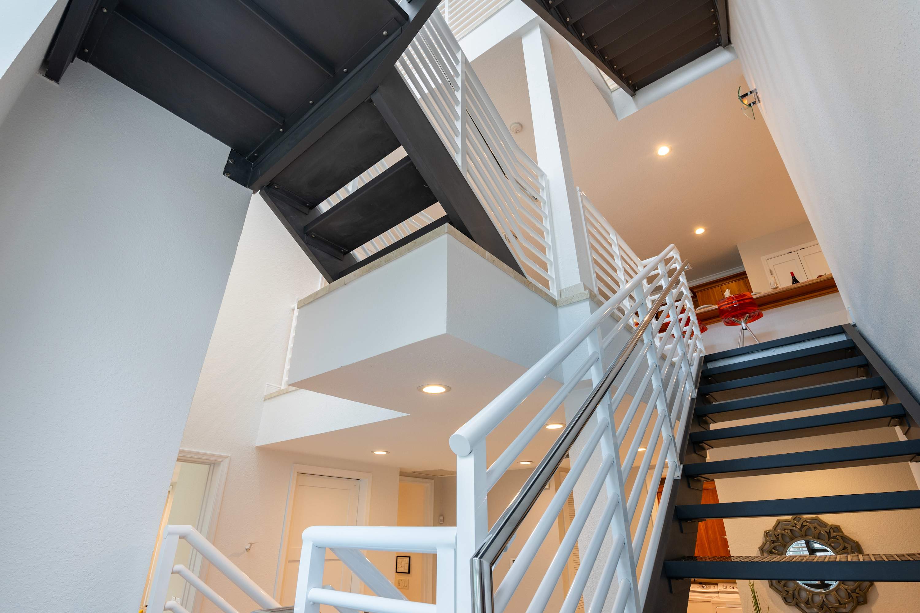 4-Bed + Den with pool in Las Olas, Ft Lauderdale - Picture 19