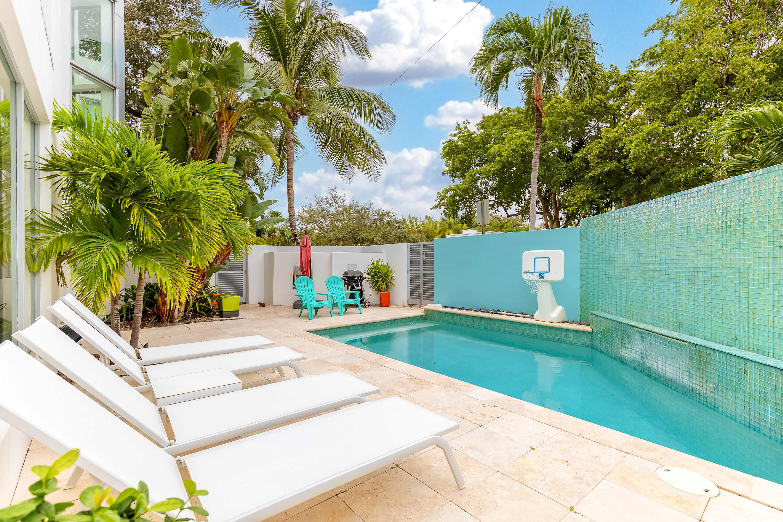 4-Bed + Den with pool in Las Olas, Ft Lauderdale - Picture 5