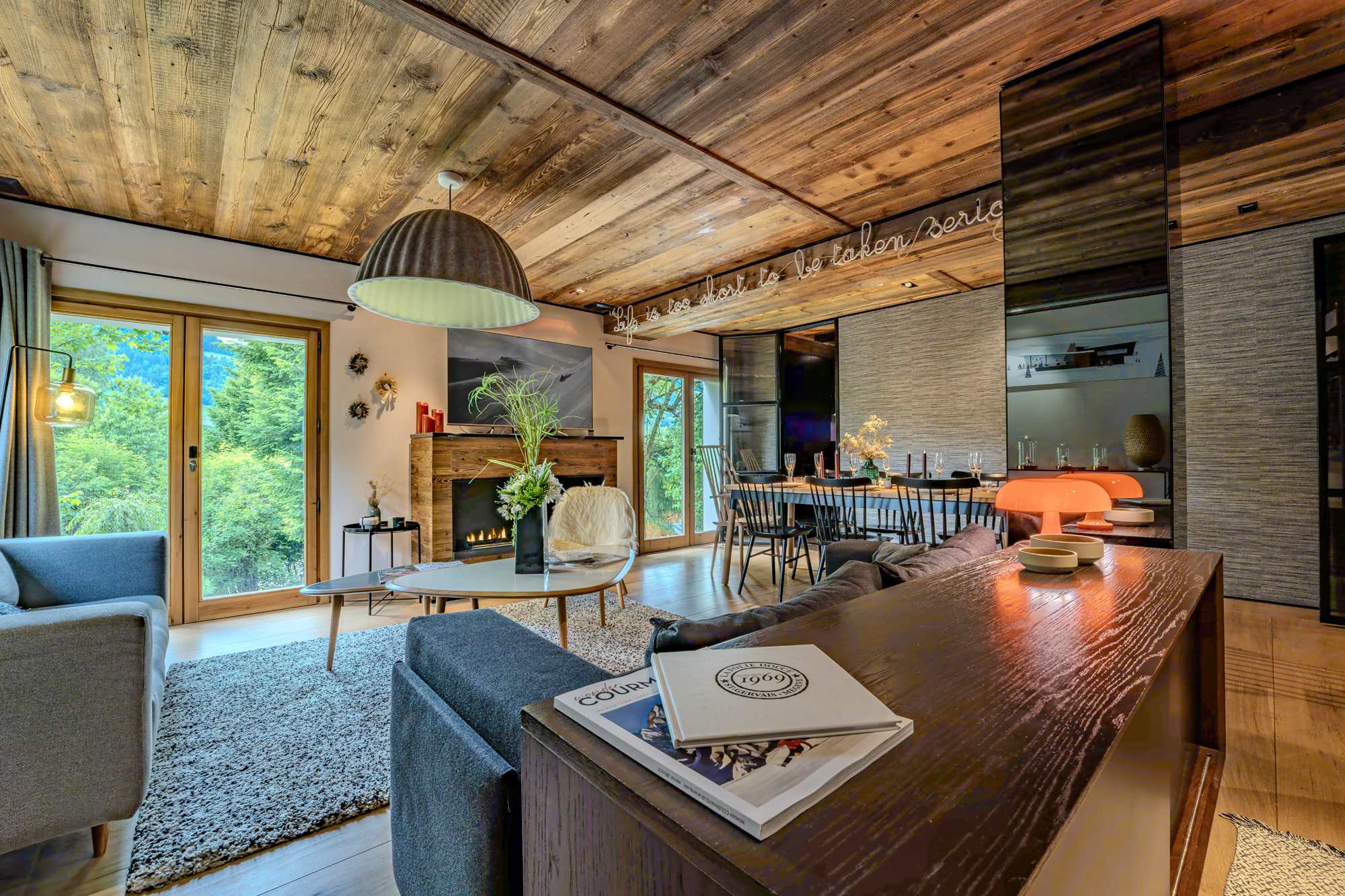 Cozy and Modern Apt in Prime Location Megeve — Megève, Auvergne-Rhône-Alpes — vacation rental