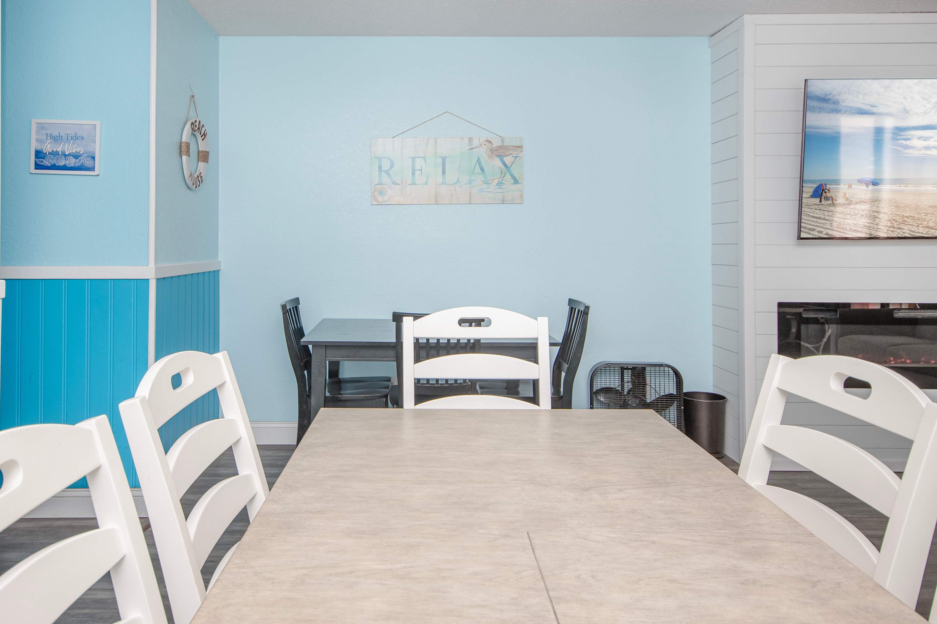 A perfect blend of function and charm for memorable vacation meals.
