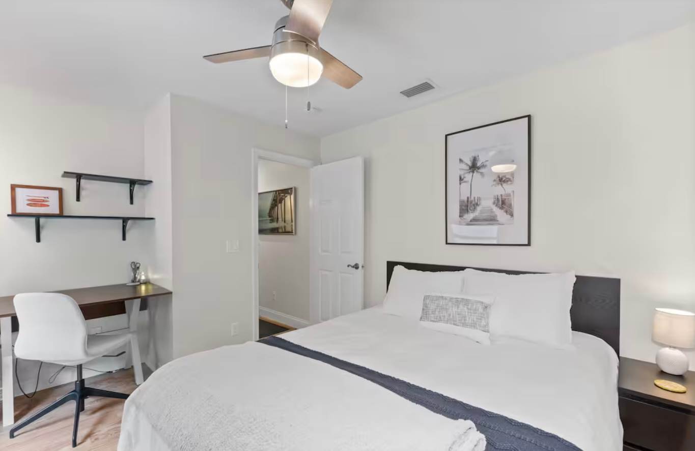 Coastal Charm | Mins to State Park, Beach & DNTN! — photo 17