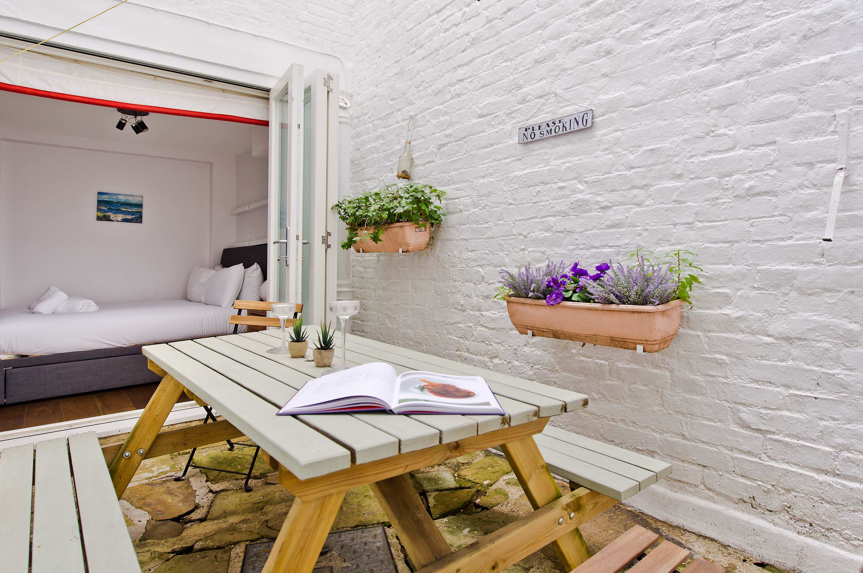 Charming 2-Bed Apt, Pimlico in Saint George's Drive 16A SW1V 4BL - Property image 4 - VivreStays