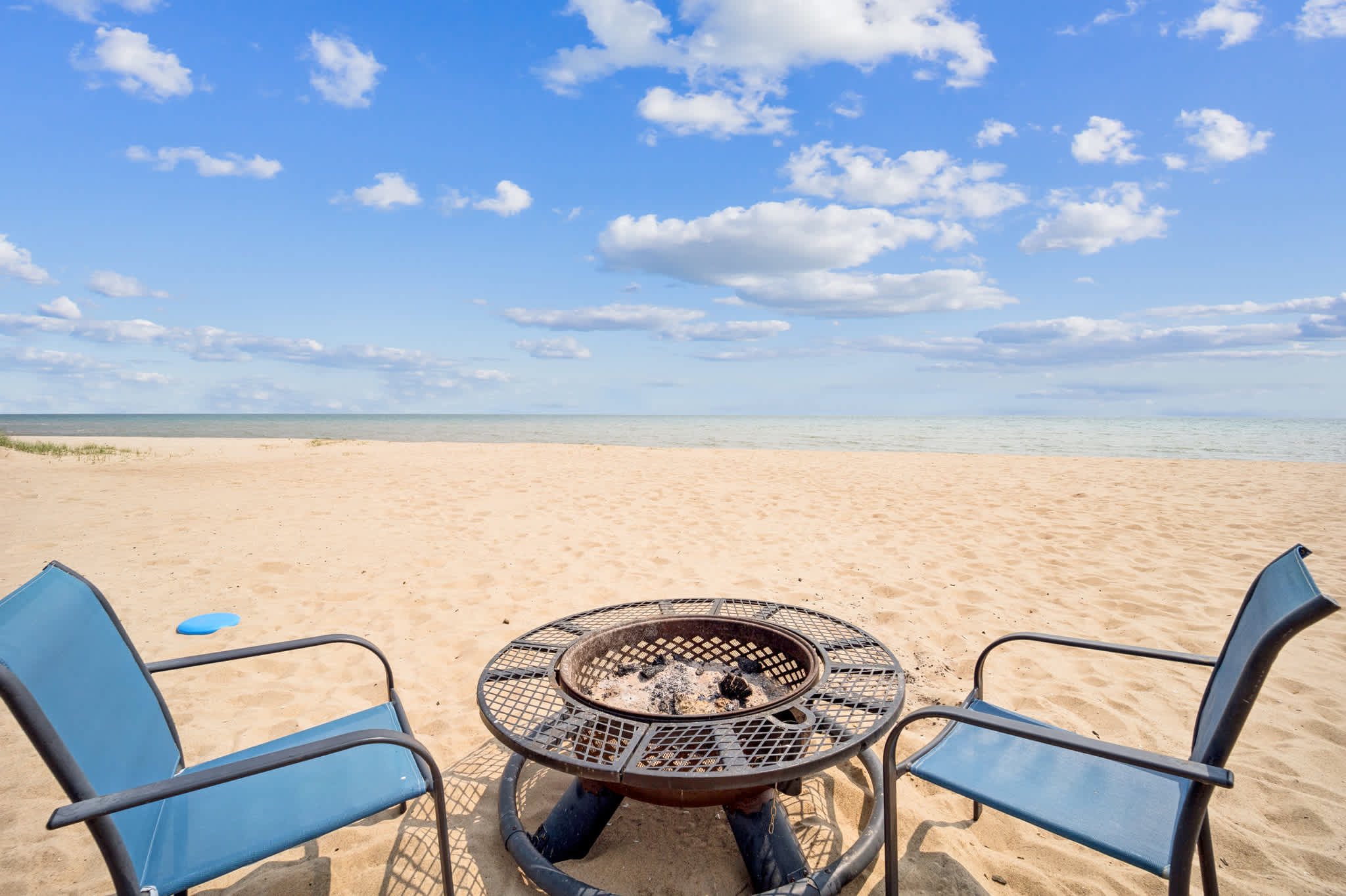 #9 | Fresh, Modern Studio by Lake — Oscoda, MI — vacation rental
