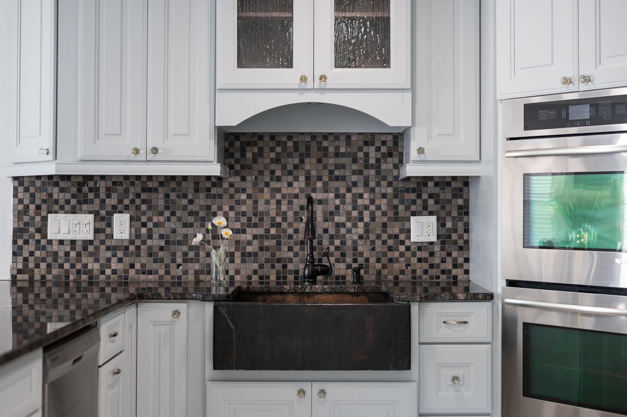 Luxury home w/patio & firepit