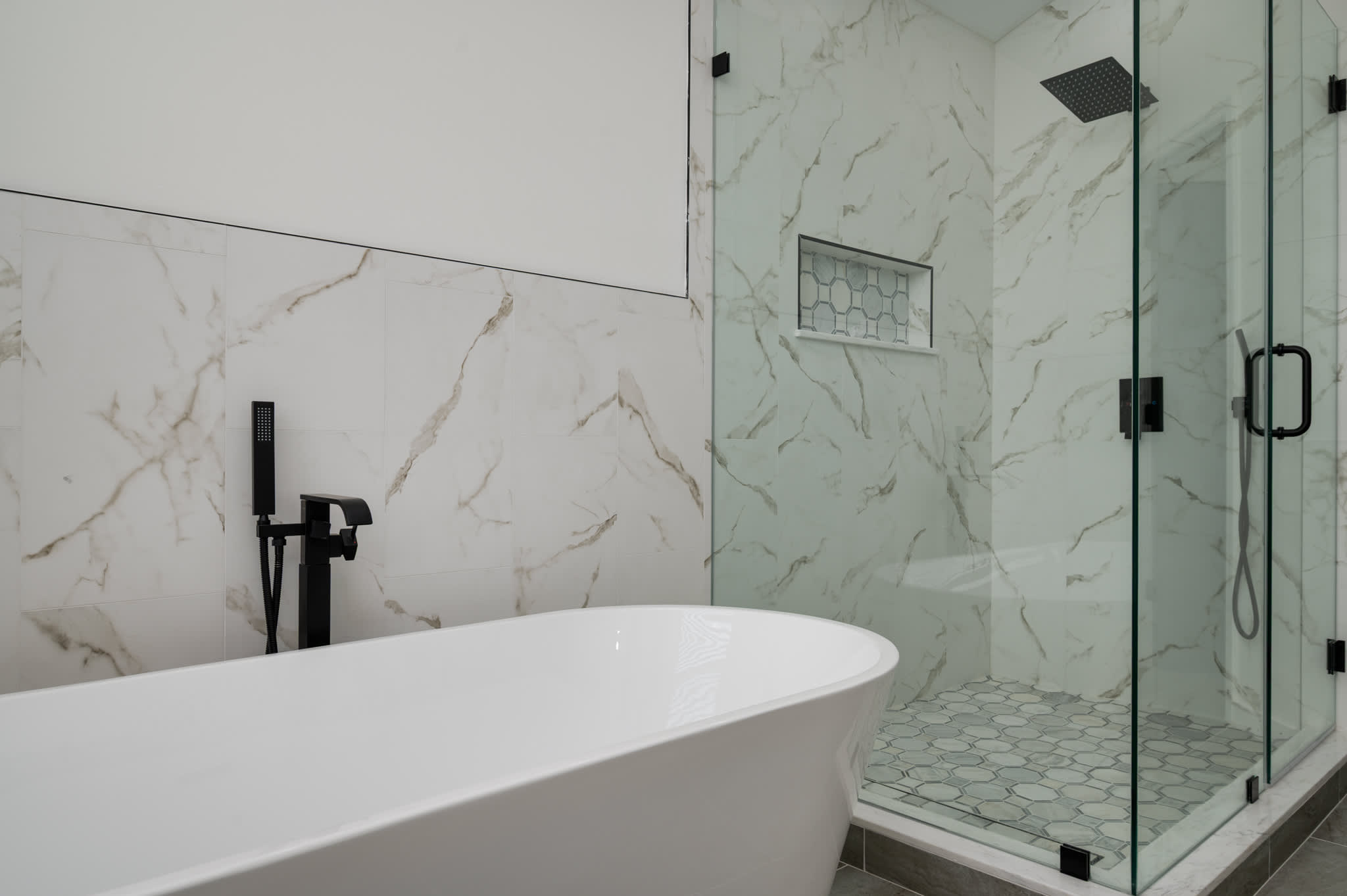 Luxury home w/patio & firepit