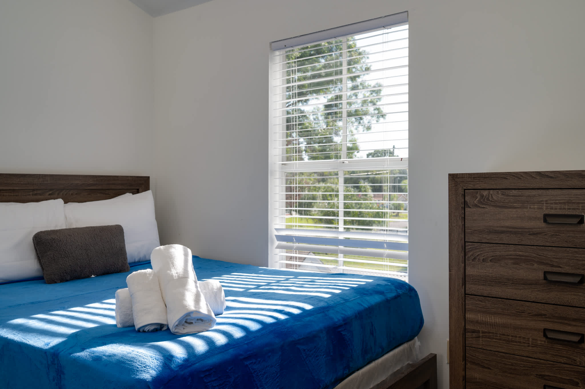 Luxury home w/patio & firepit