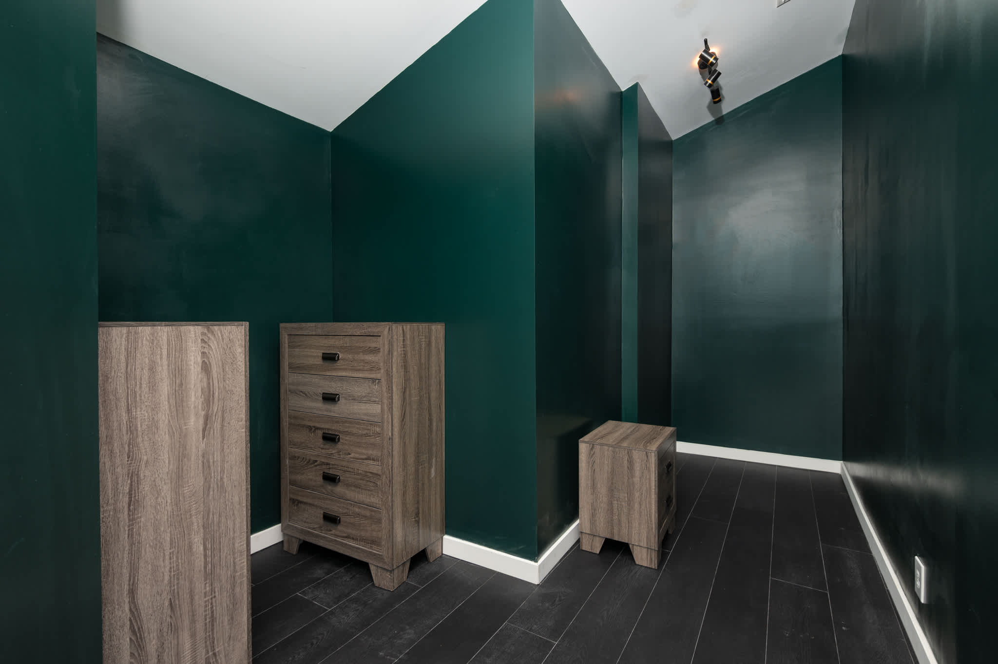 Luxury home w/patio & firepit