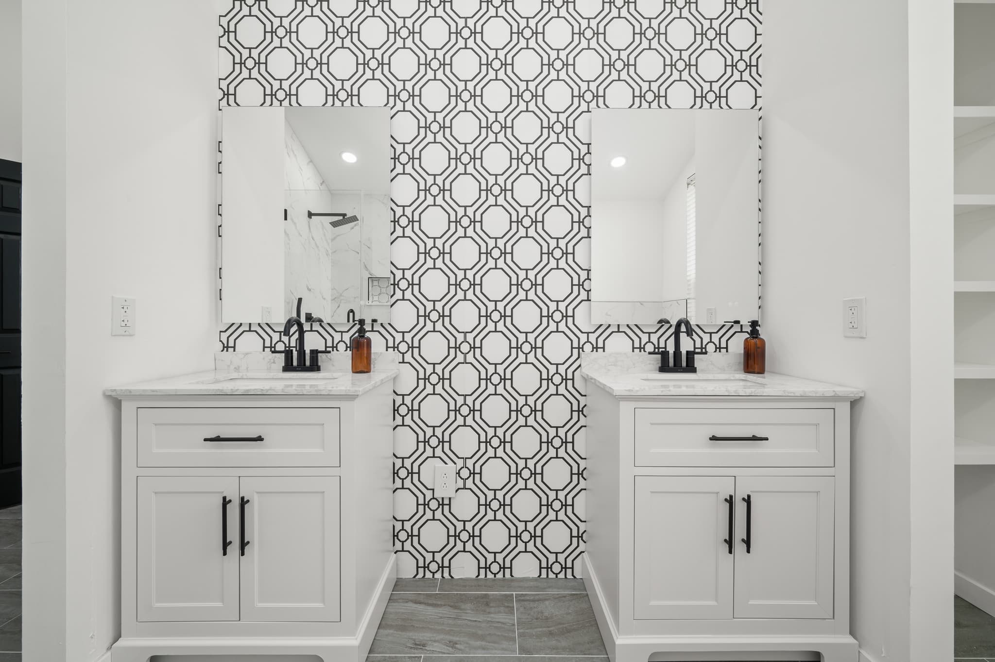 Luxury home w/patio & firepit