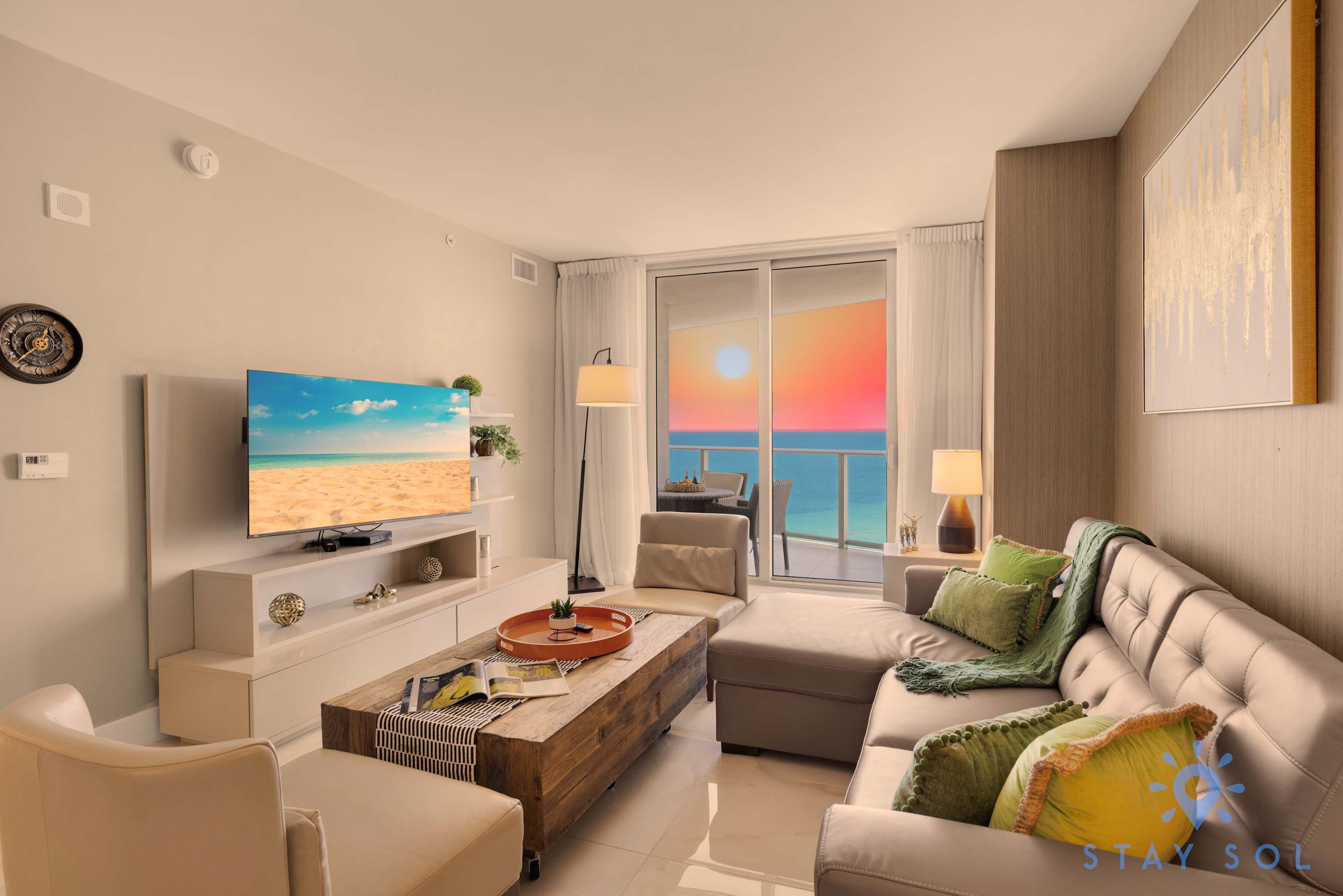 Rooftop Pool Oceanview Balcony & Beachfront Resort — Hollywood, FL — vacation rental