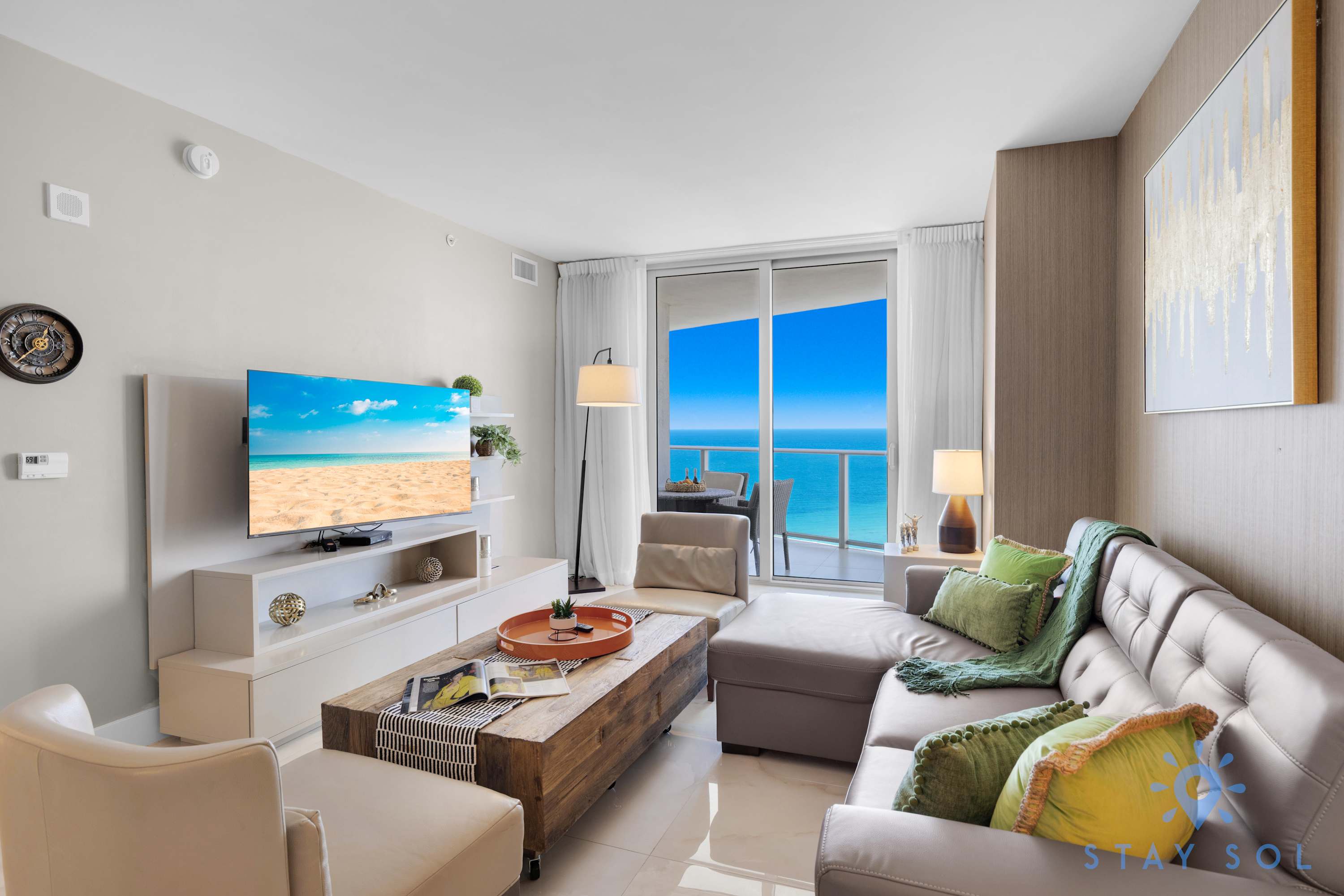 Rooftop Pool –Oceanview Balcony| Beachfront Resort