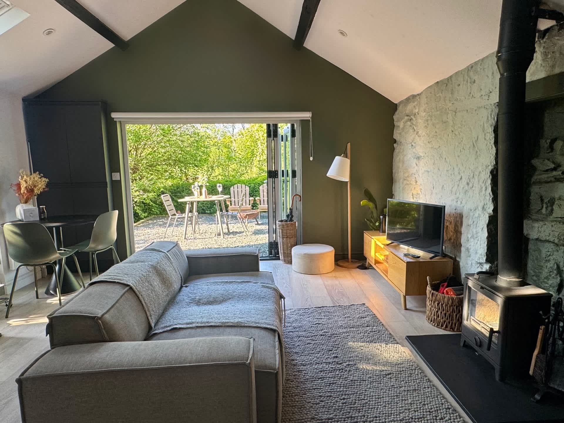 Romantic Nordic Retreat in Llangefni - Picture 25