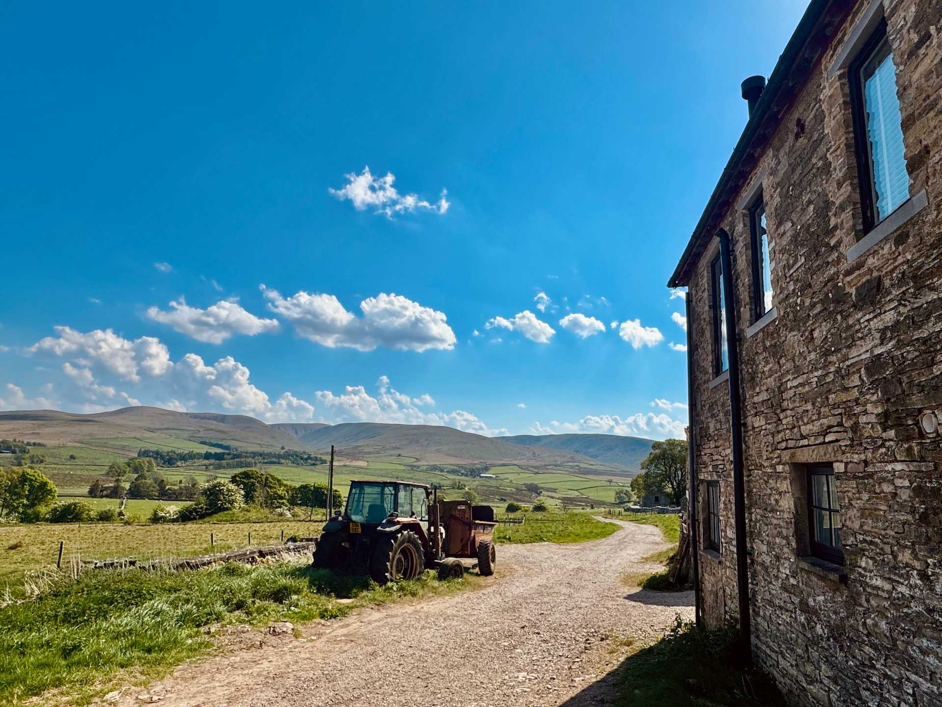 Elegant Stone Barn in Yorkshire Dales - Picture 33