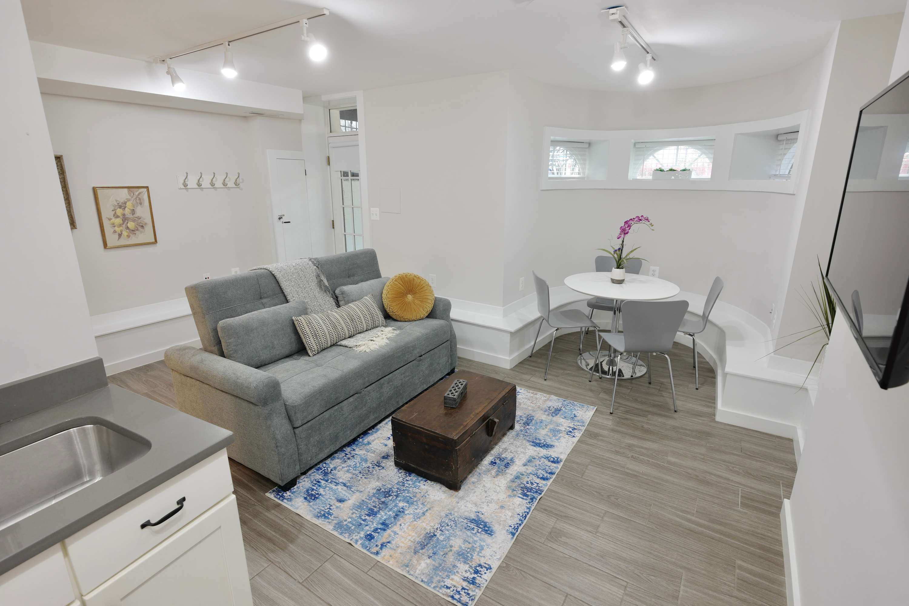 White Brick Retreat – Shaw