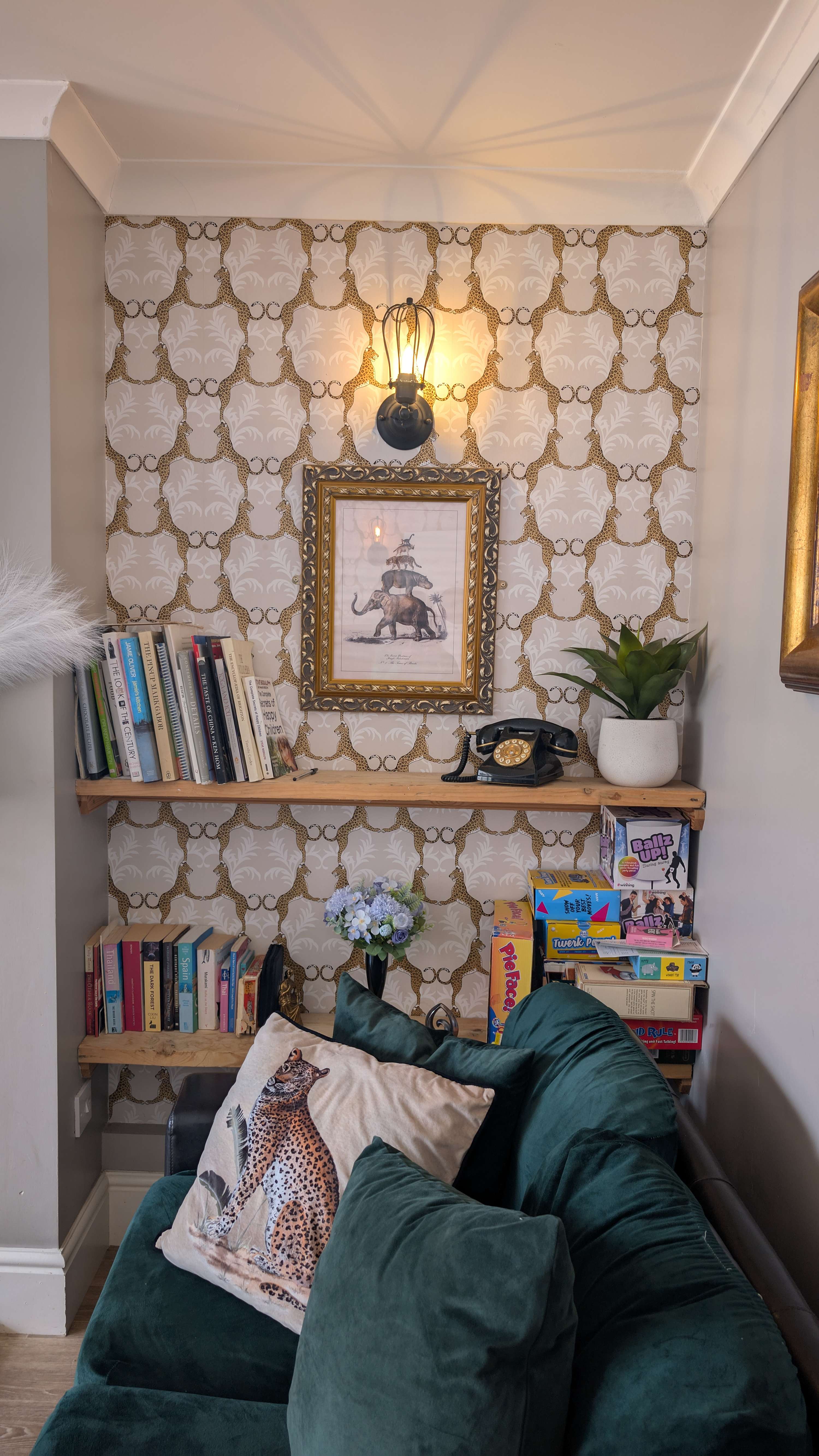 Hot Tub Hideaway - by Brighton Holiday Lets - Brighton Holiday Home - Image 12