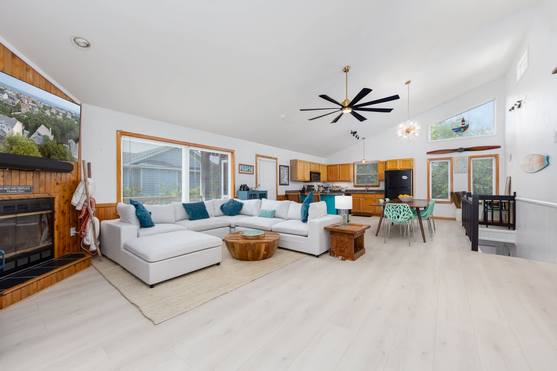 5 Min to Toes in the Sand, Hot Tub & Dog Friendly — Corolla, NC — vacation rental