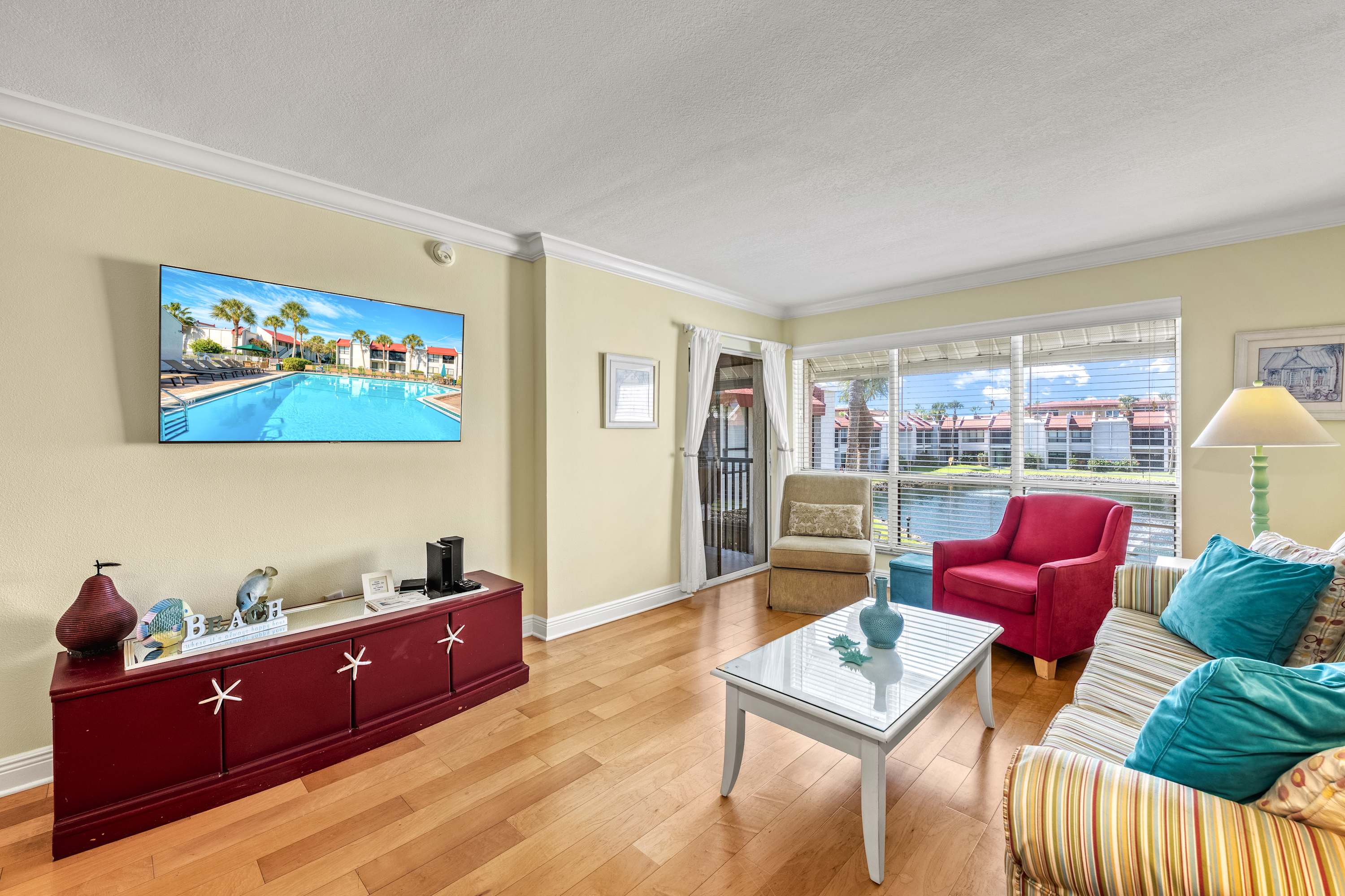 Private Beach Access And Heated Saltwater Pool - Charming Island Haven - Bradenton Beach, FL