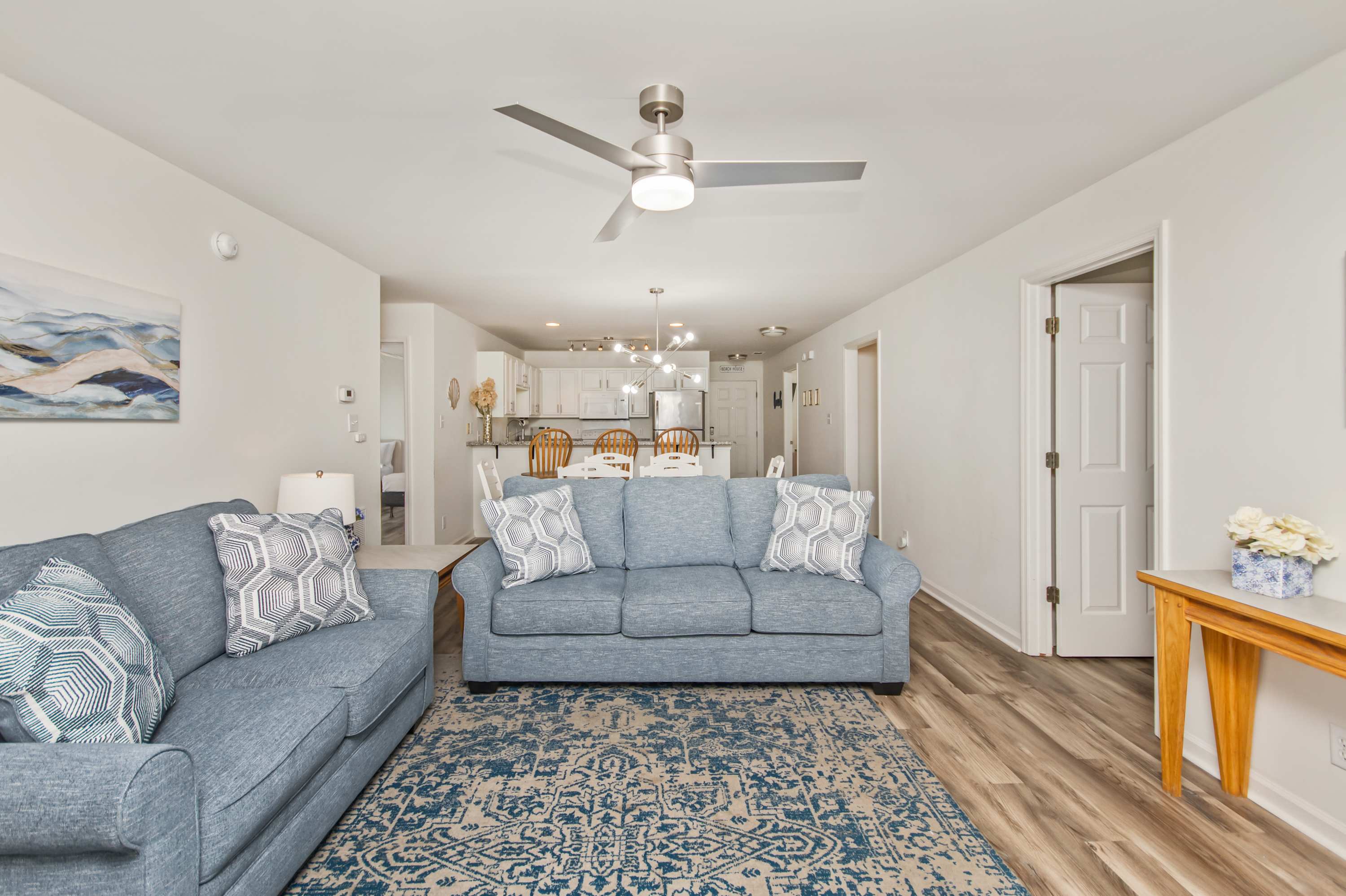 Relaxation lives here—soft tones, stylish touches, and space to breathe.
