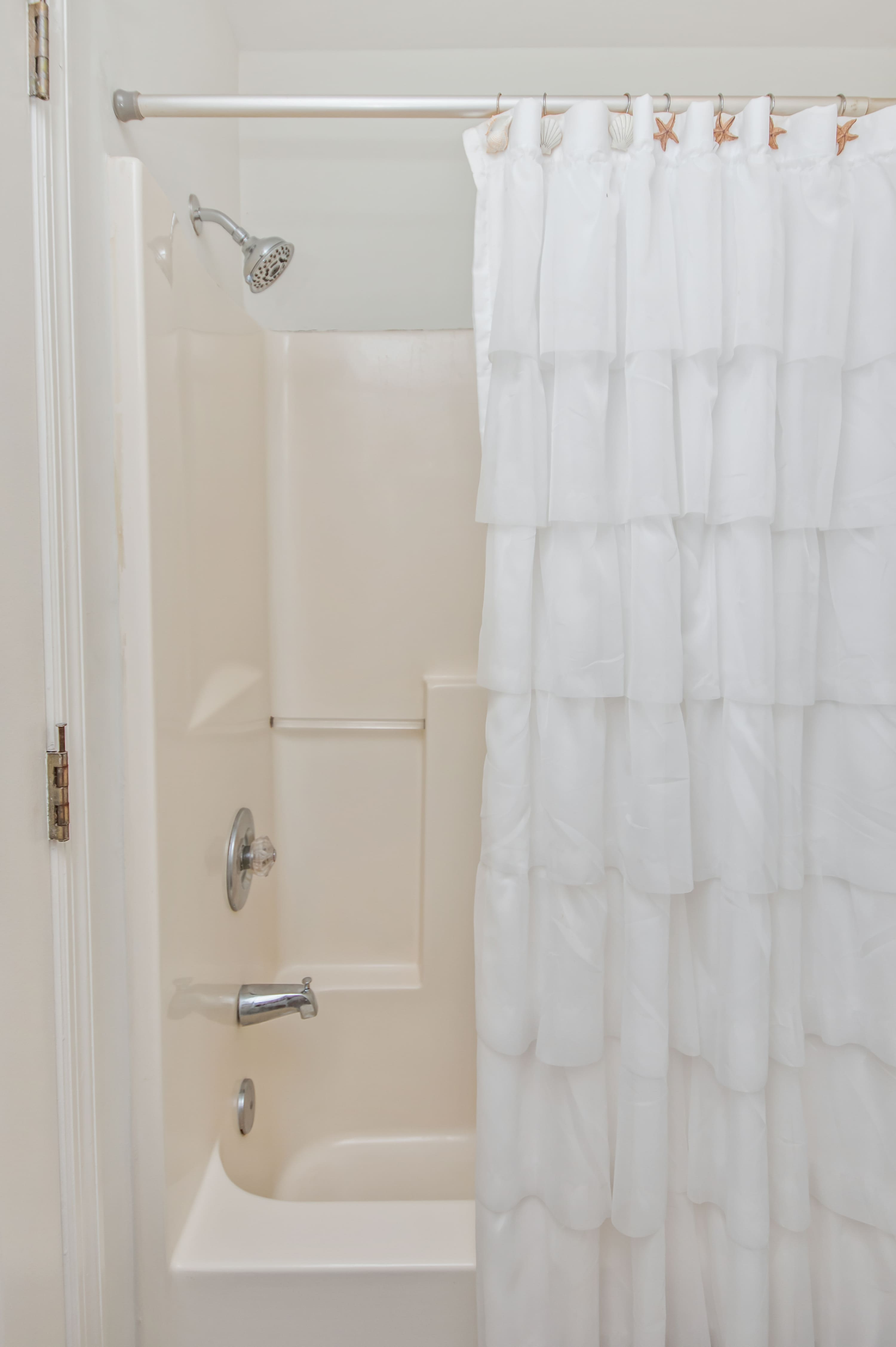 Enjoy the perfect post-beach shower experience—bright, clean, and calming.

