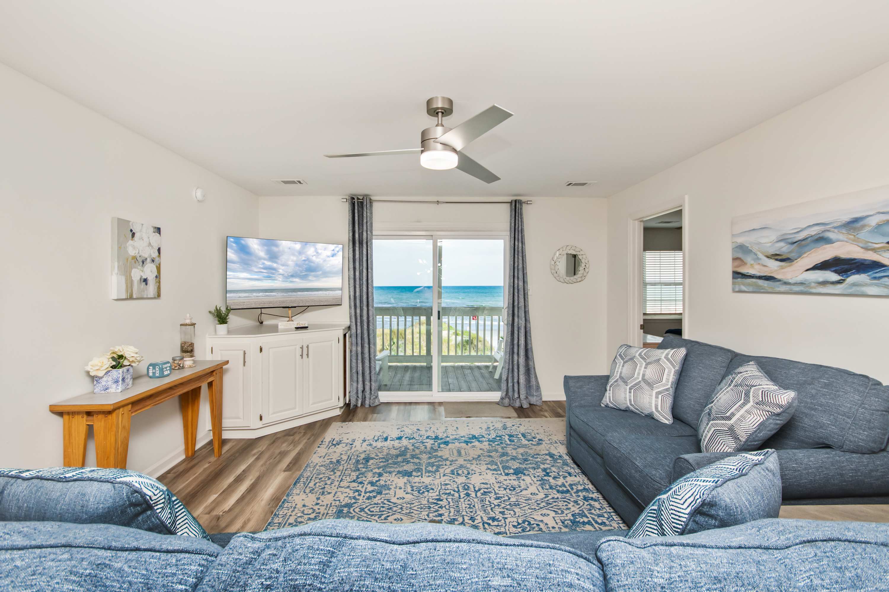Serenity is Yours! Oceanfront Pool — North Myrtle Beach Triplex