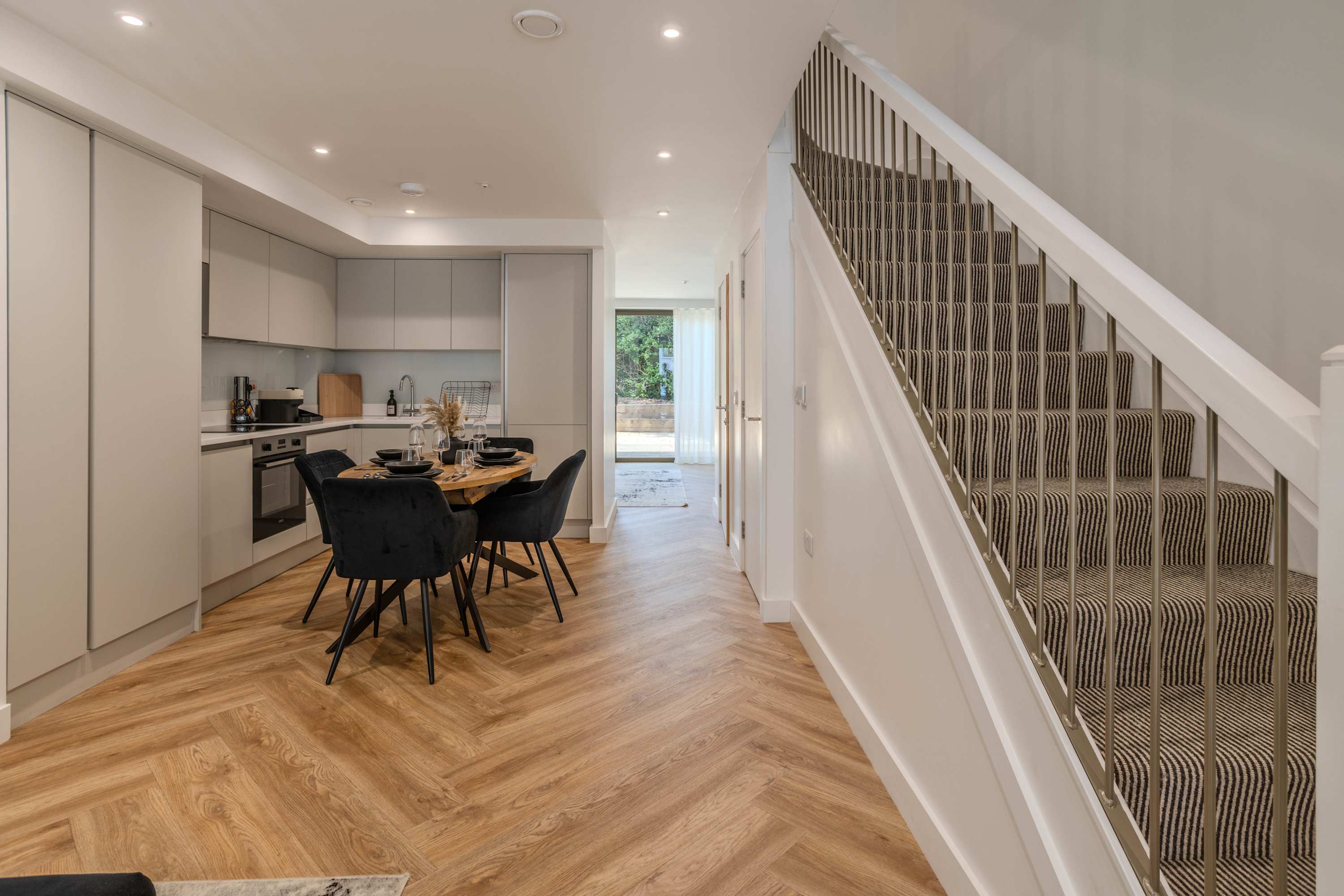 Luxury Townhouse 4BR  I Roof Terrace I Sleeps 8