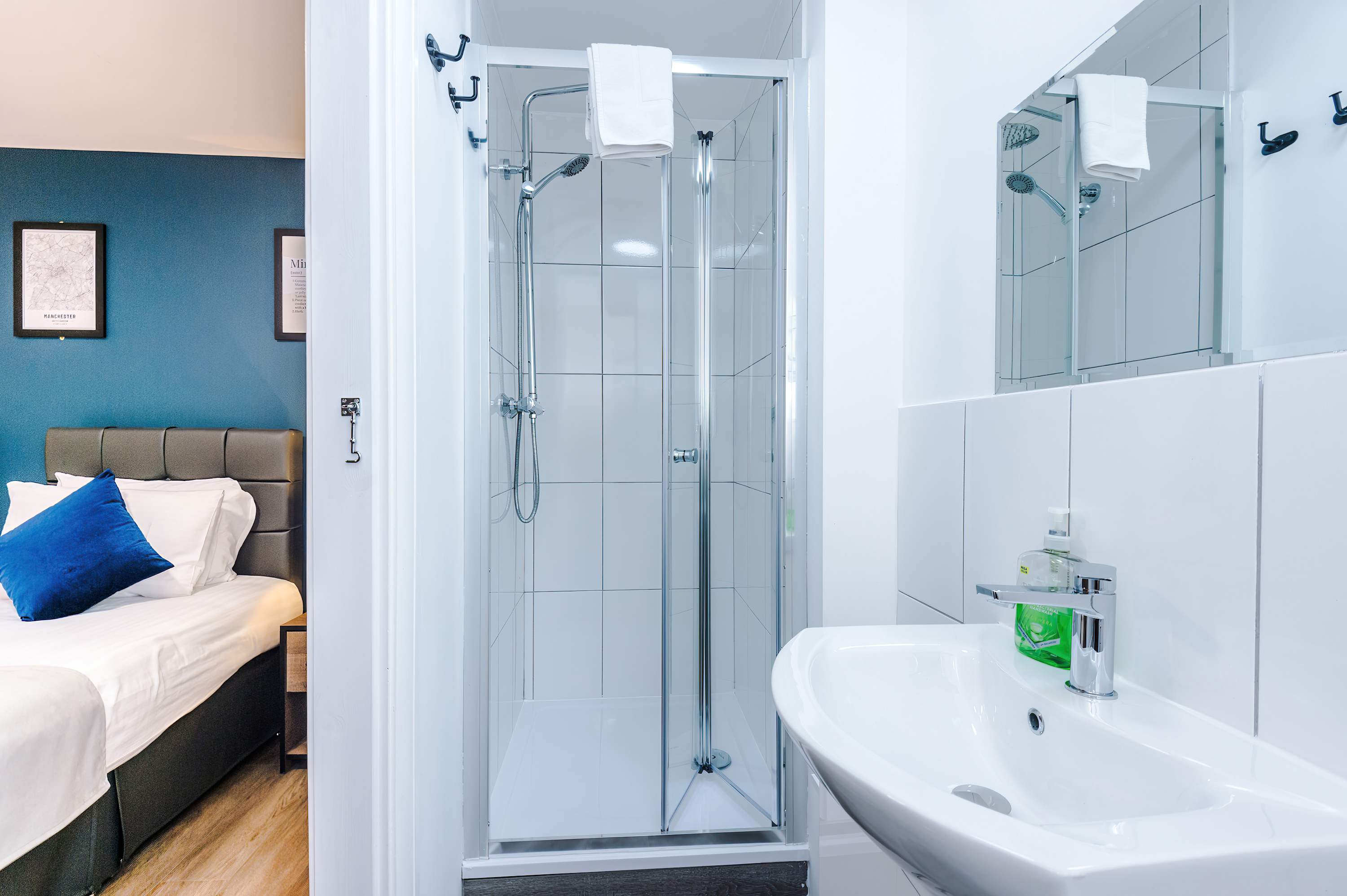 The Definition Apartment in the Northern Quarter - Picture 36
