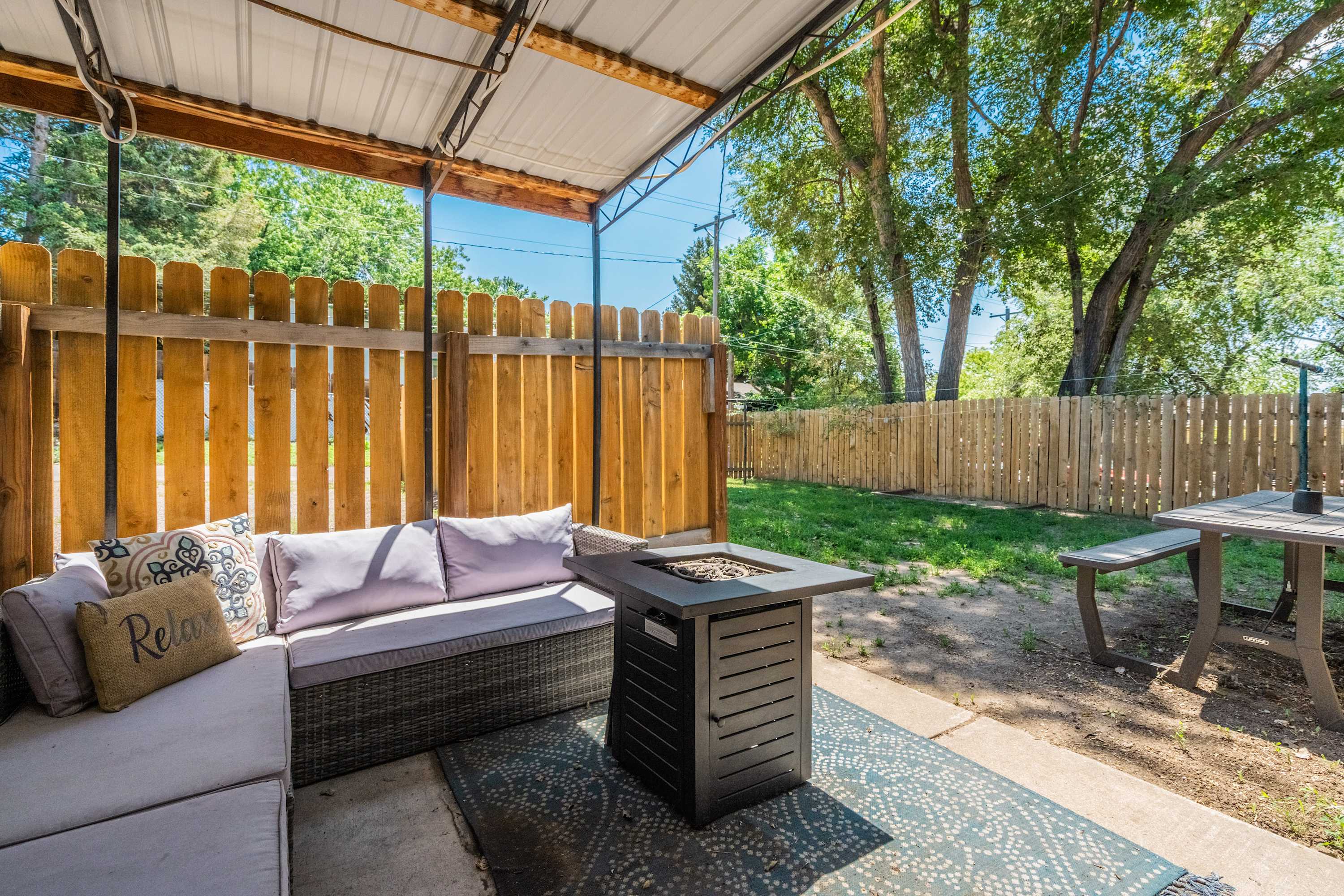 Alder Row! Private Patio w Fire Pit & Workspaces — Colorado Springs, CO — vacation rental
