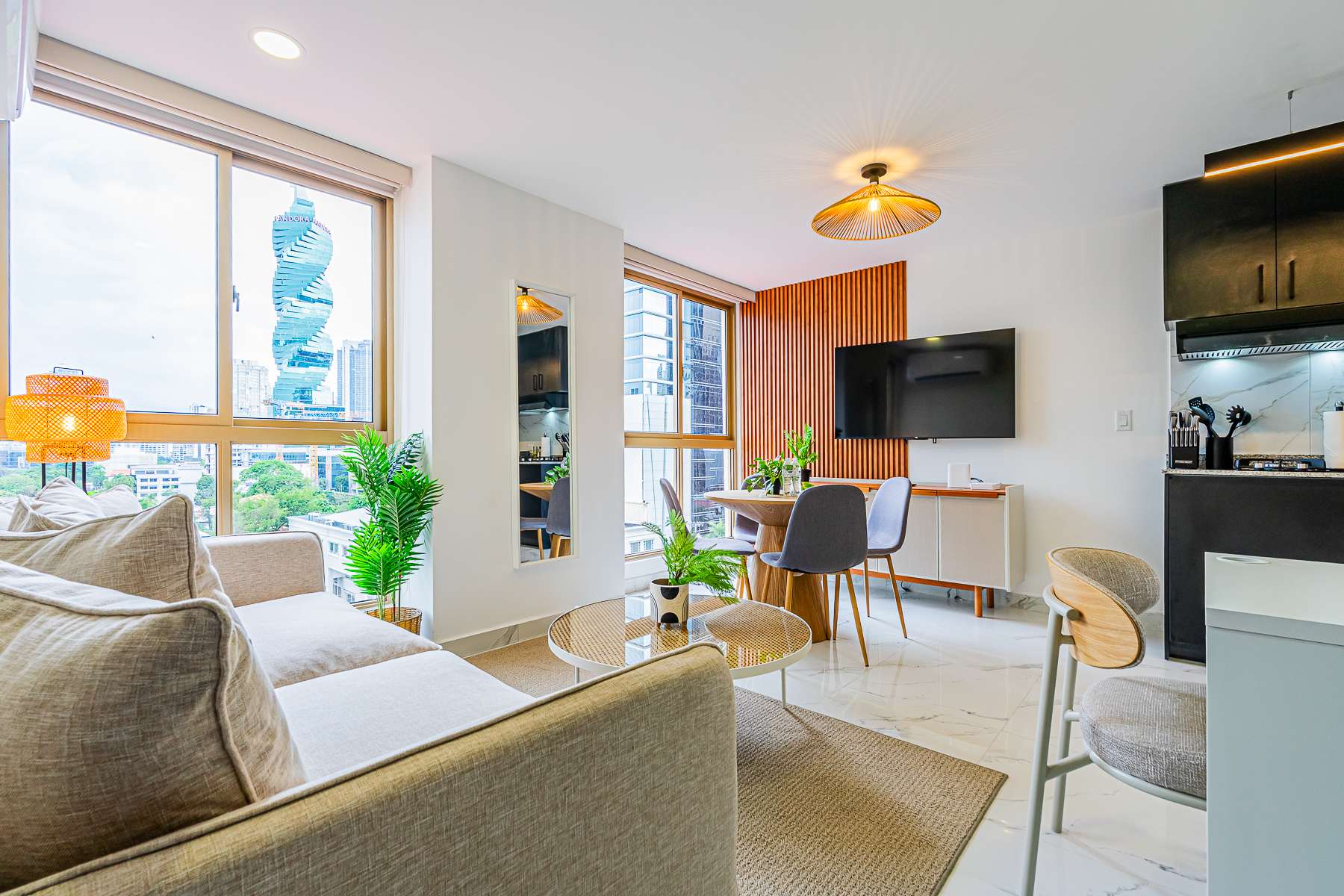 W* | Central 1br In Vibrant Obarrio - Panama