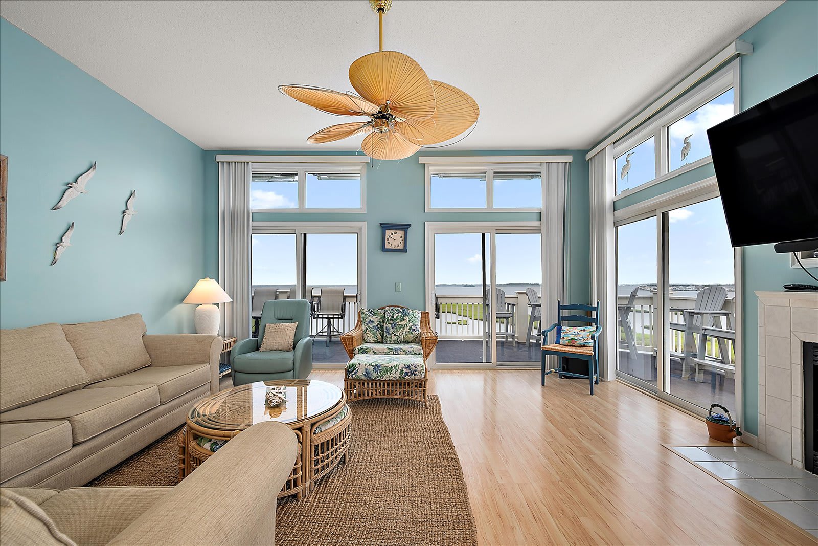 Direct Bayfront Condo with Great Location and Pool | Photo 2