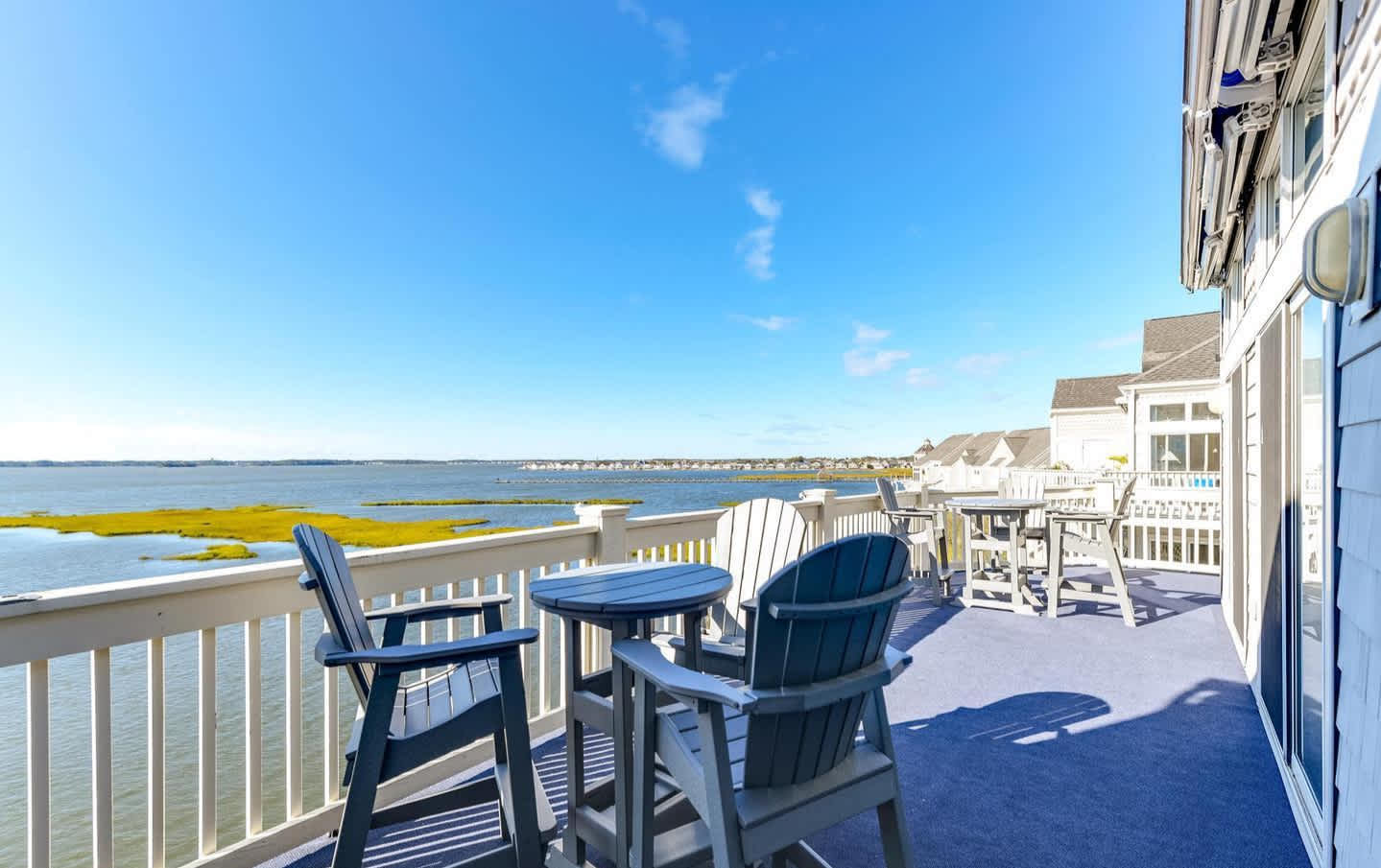 Direct Bayfront Condo with Great Location and Pool