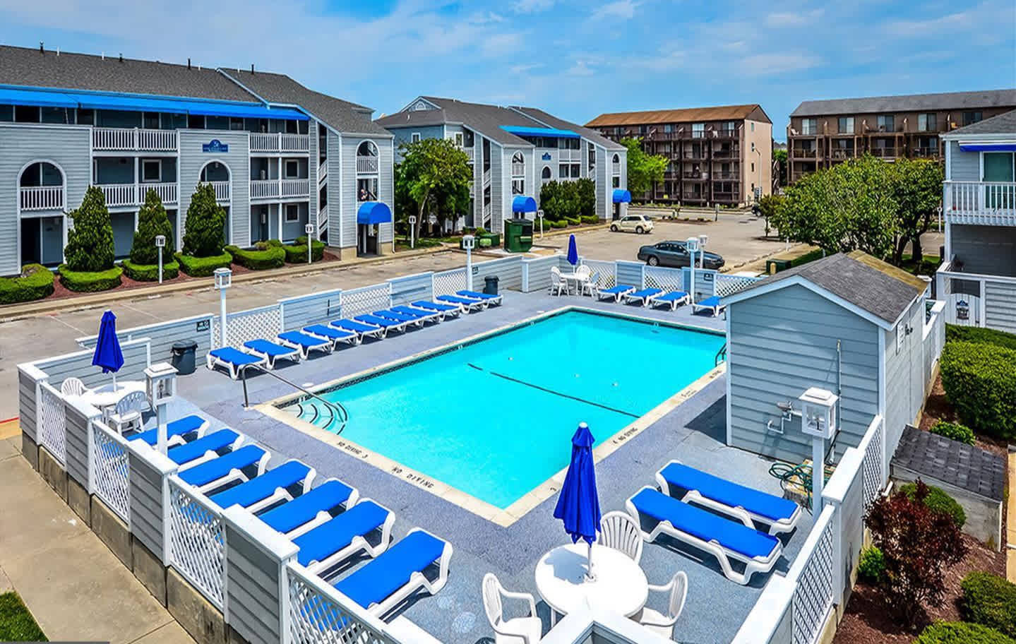 Direct Bayfront Condo with Great Location and Pool | Photo 3