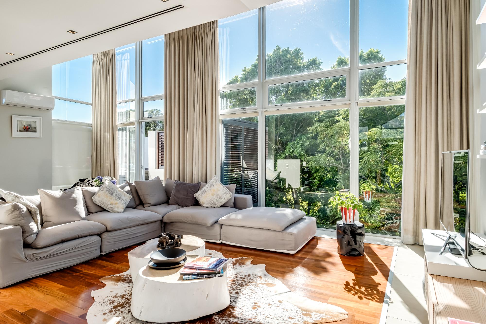 Sea View 3bed Apt w Pool near Beaches Glen Sunsets 8